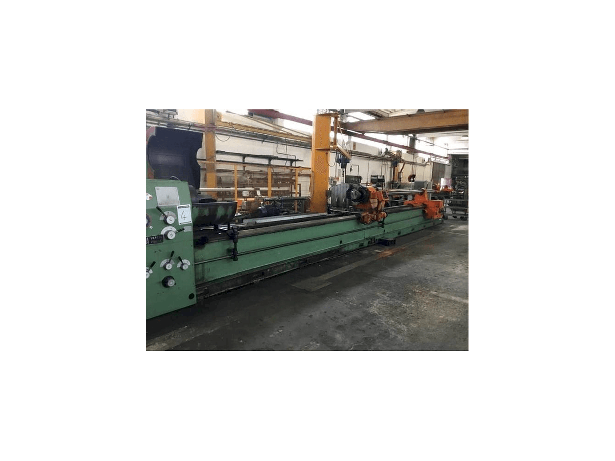 A PONTIGGIA NH 450 gép elölnézete