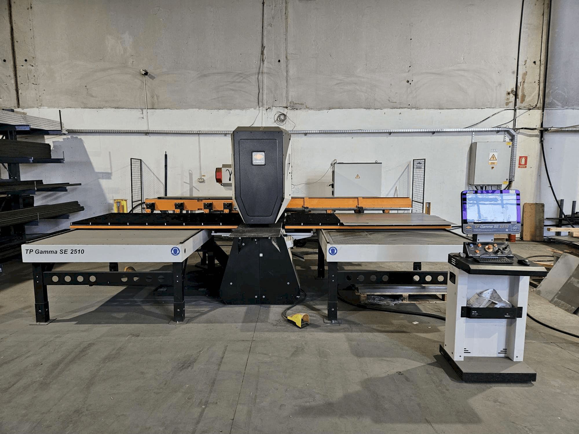 A TECNOLOGY Italiana TP GAMMA SE 2510 gép elölnézete