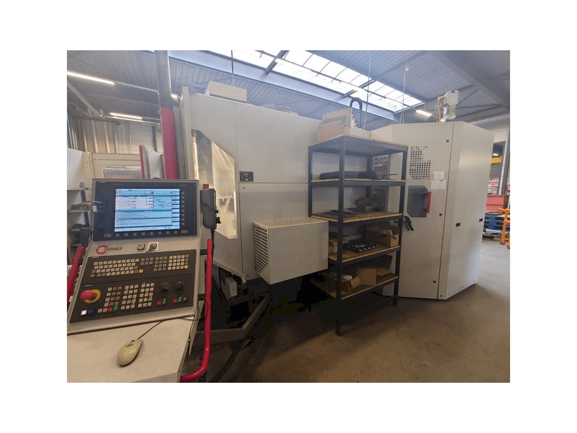 A HERMLE C40U gép elölnézete