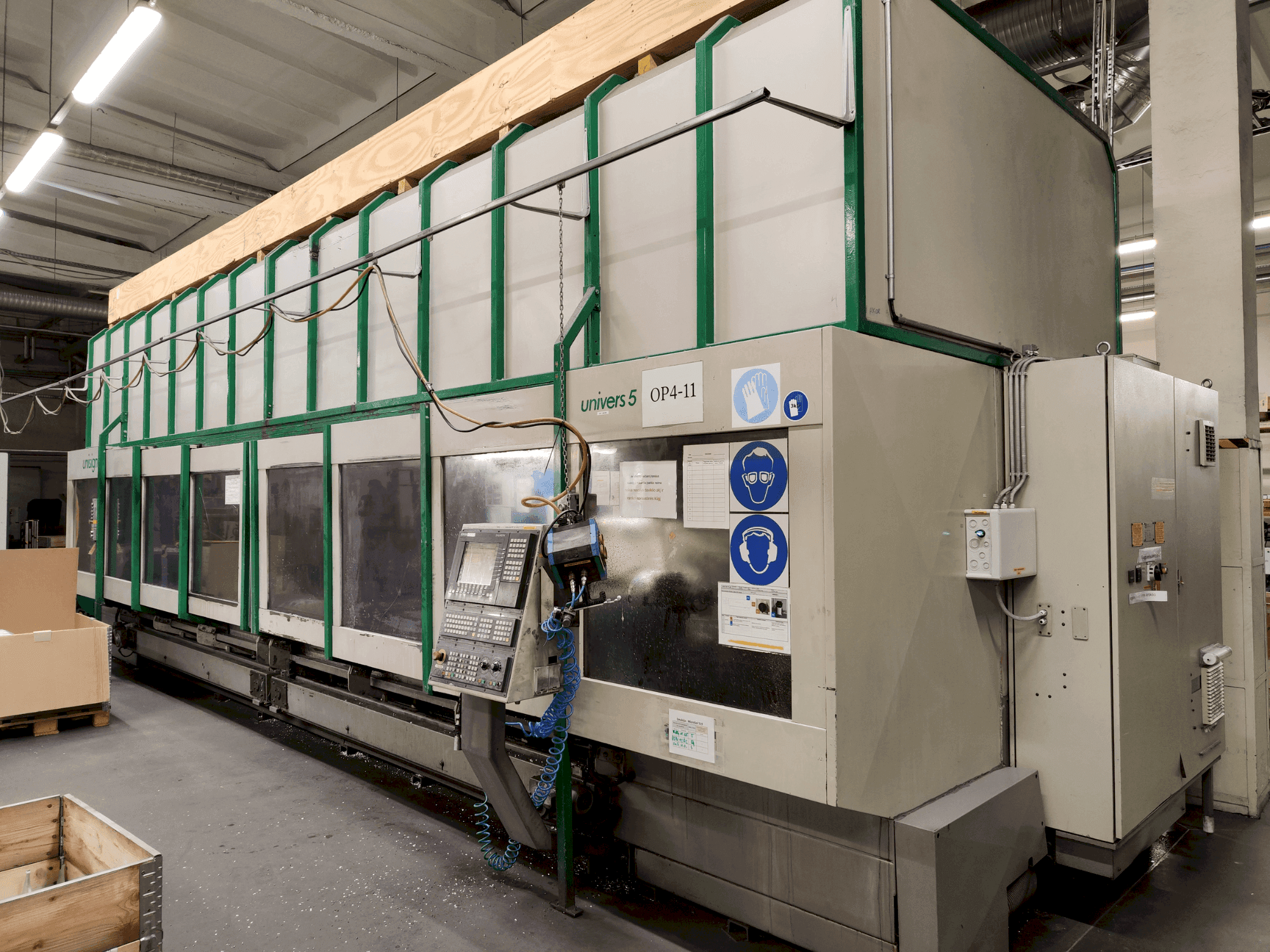 A Unisign UNIVERS 5 gép elölnézete