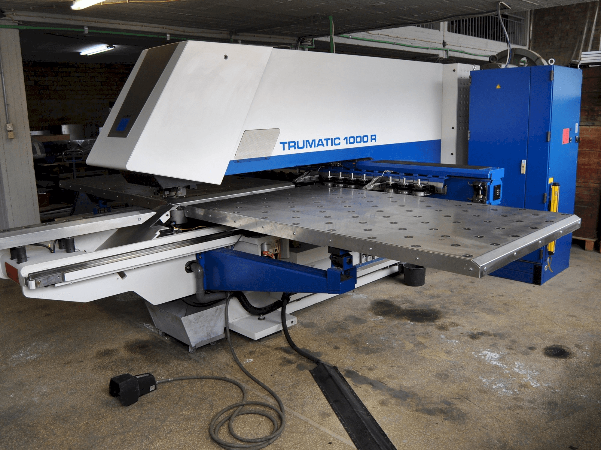 A Trumpf Trumatic 1000 R gép elölnézete