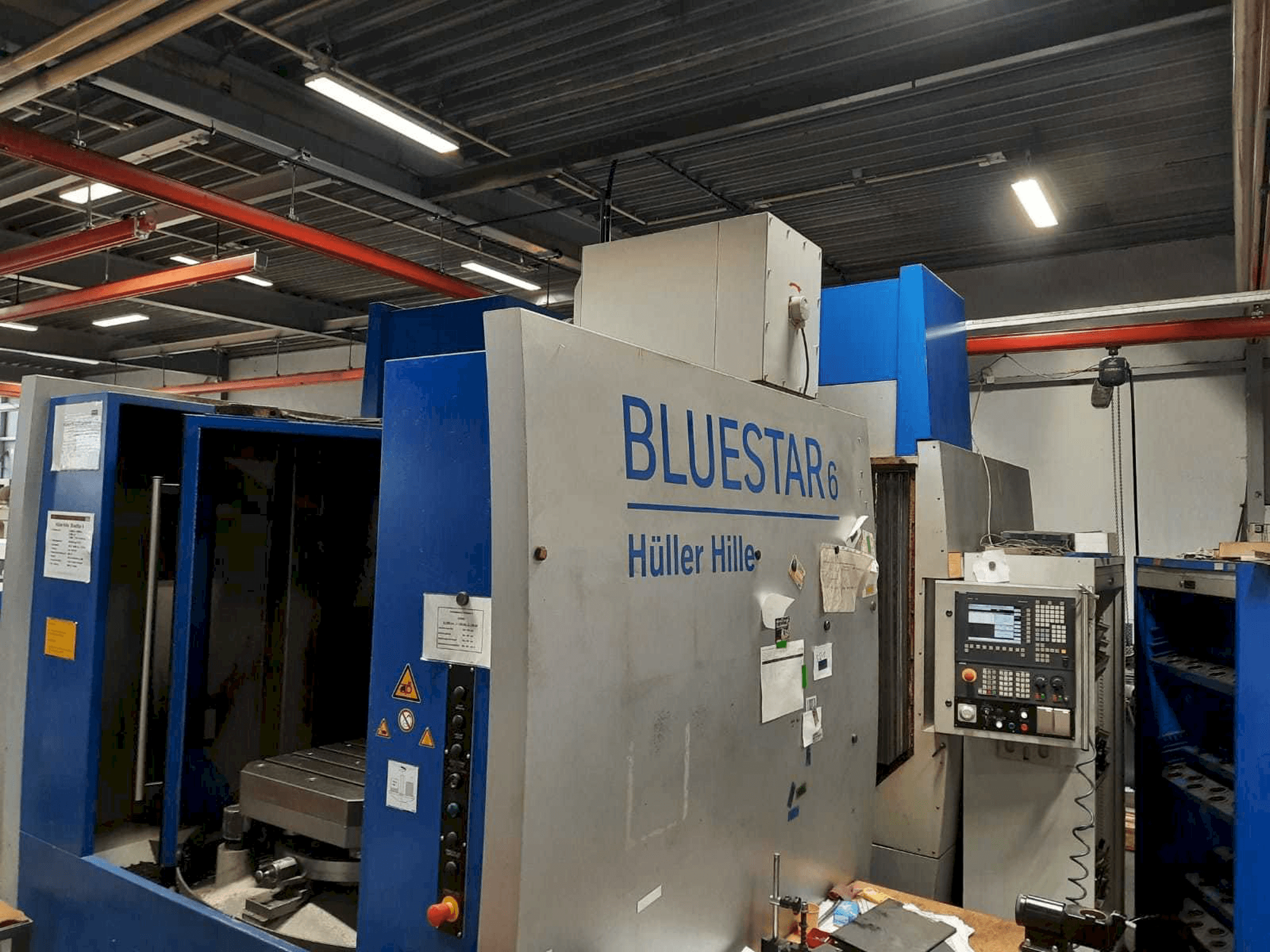 A Hueller Hille Bluestar 6 gép elölnézete