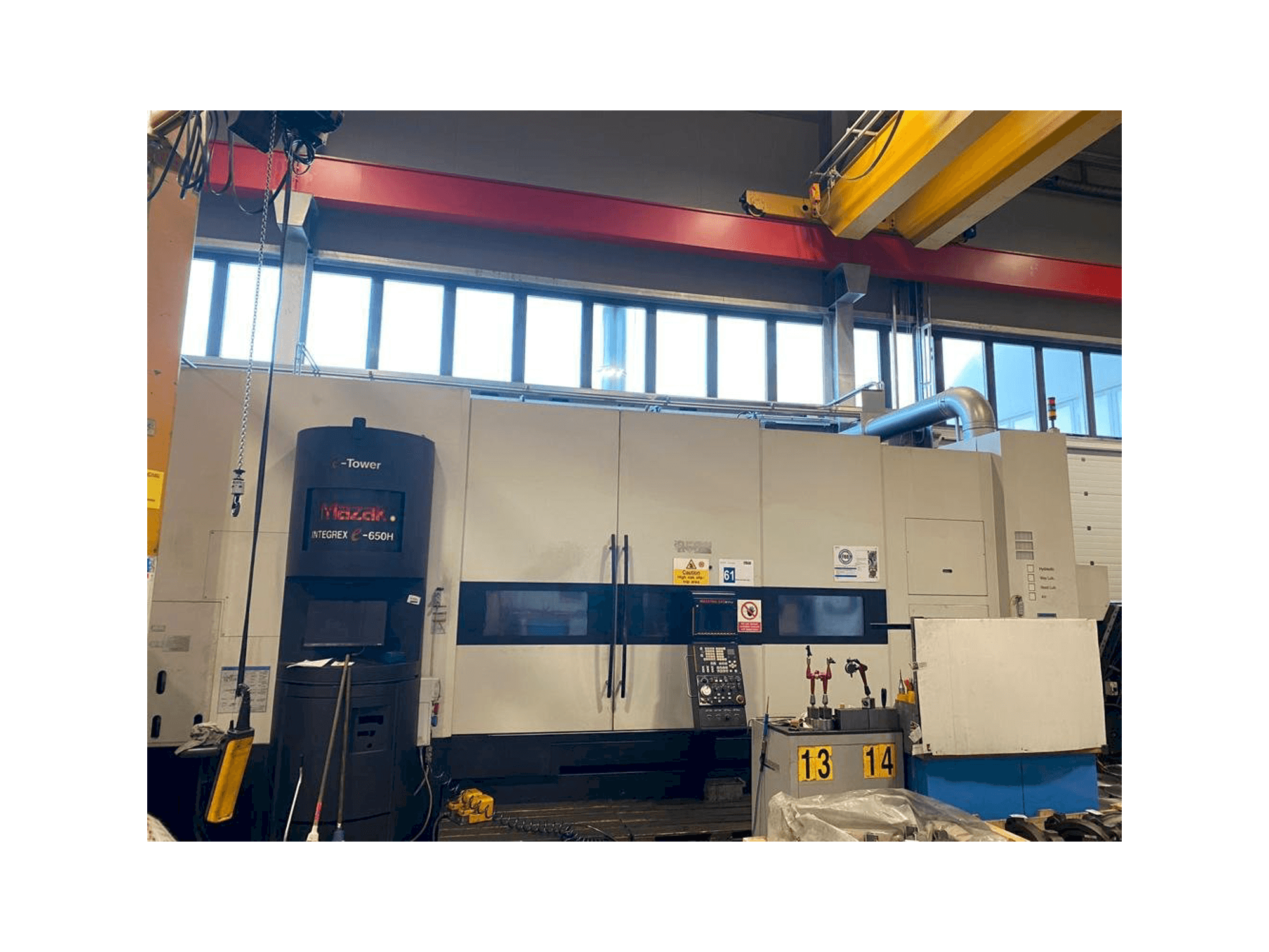 A Mazak Integrex E650H x 3000mm gép elölnézete