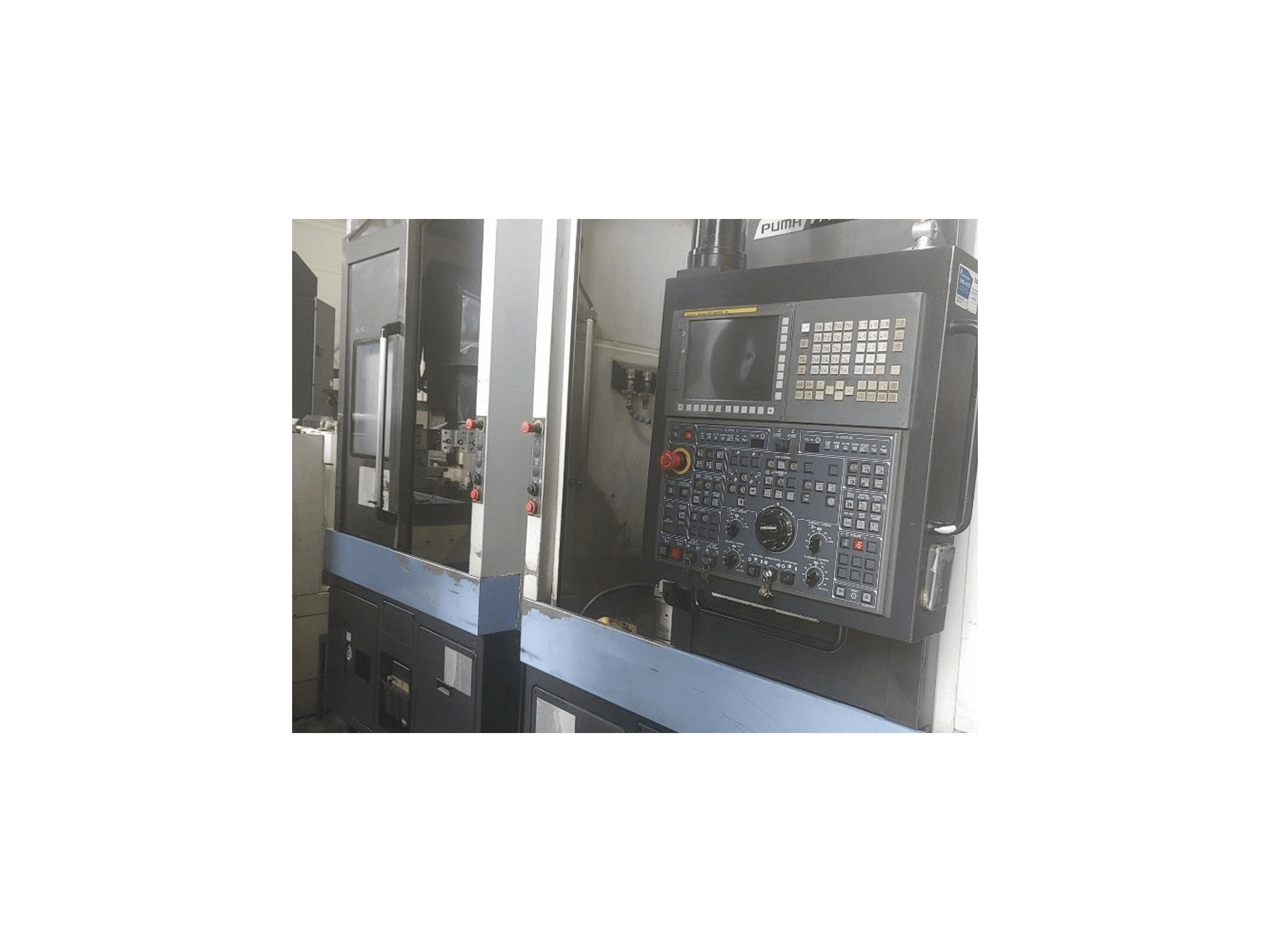 A Doosan VT450 2SP gép elölnézete