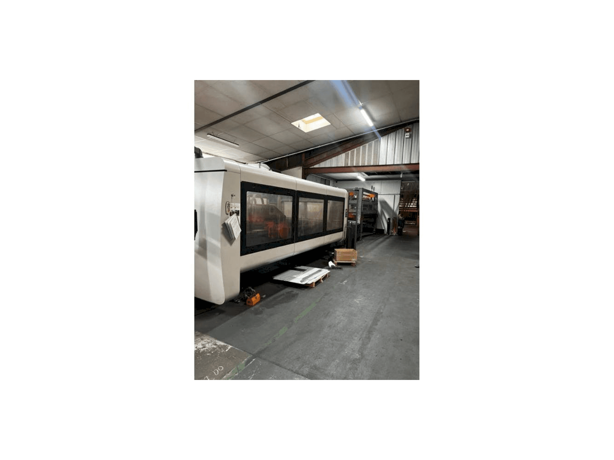 A Bystronic BySprint PRO 3015 gép elölnézete