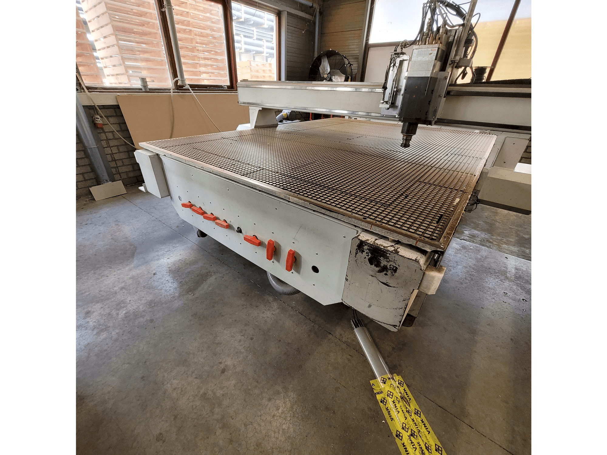 A FLEXICAM Pro 2030 gép elölnézete