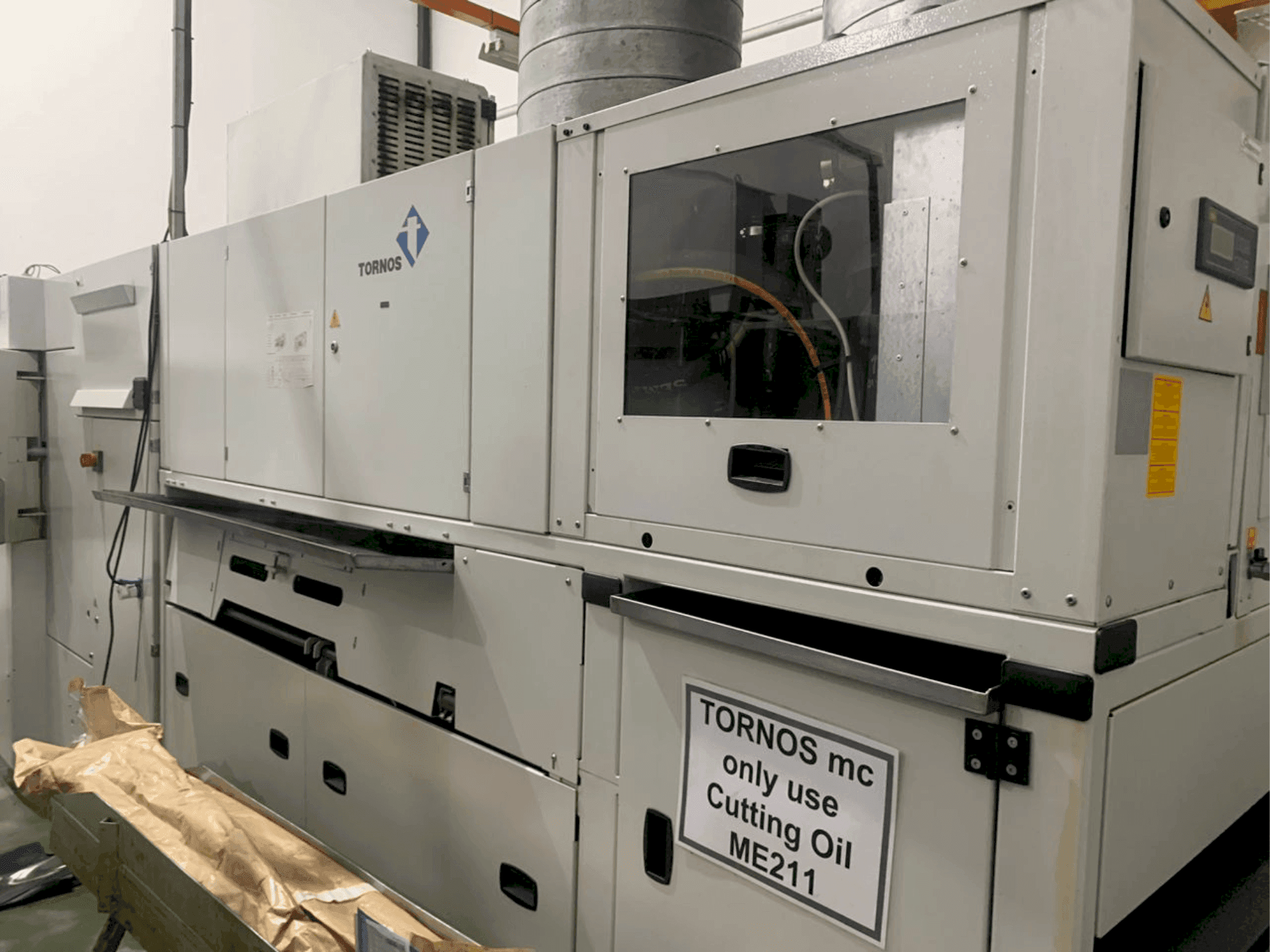 A TORNOS MultiSWiss 6x14 gép elölnézete