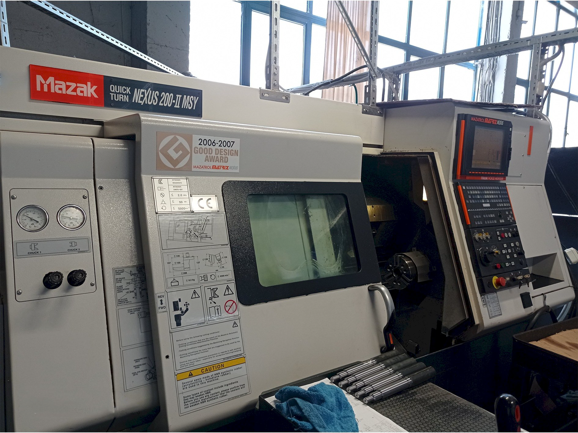 A Mazak Quick Turn Nexus 200-II MSY gép elölnézete