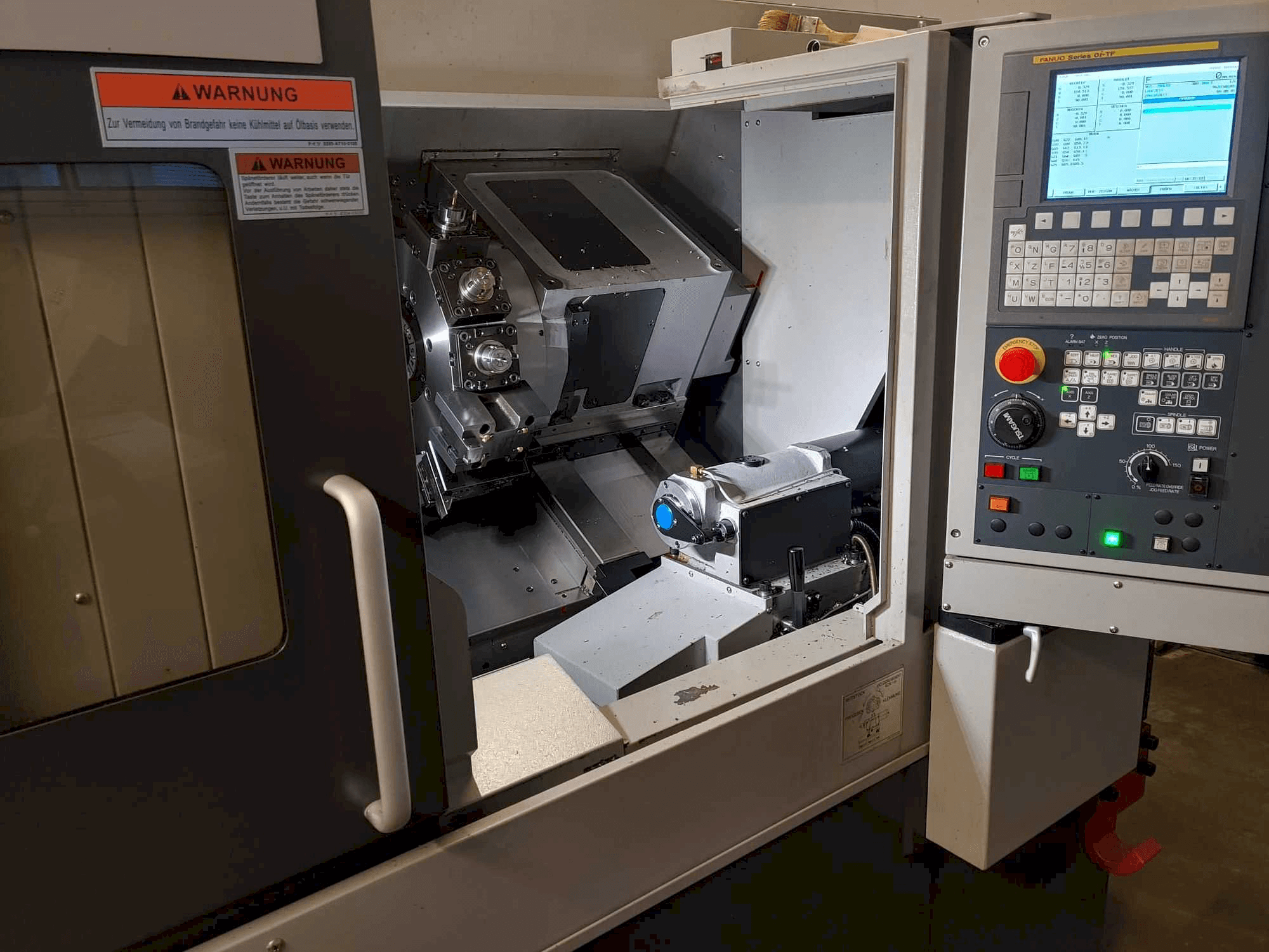 A TSUGAMI M08DE gép elölnézete