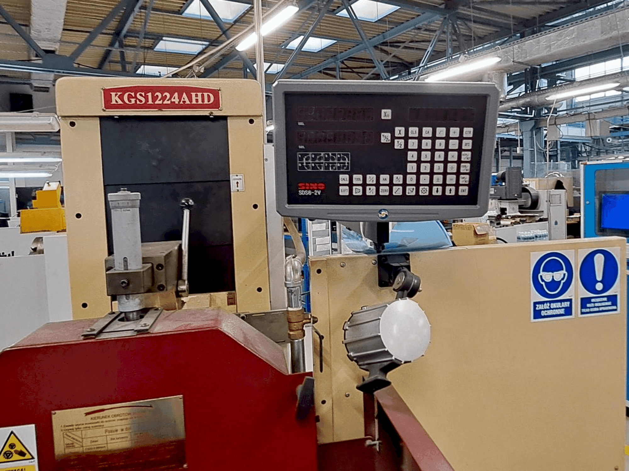 A Kent KGS 1224 AHD gép elölnézete