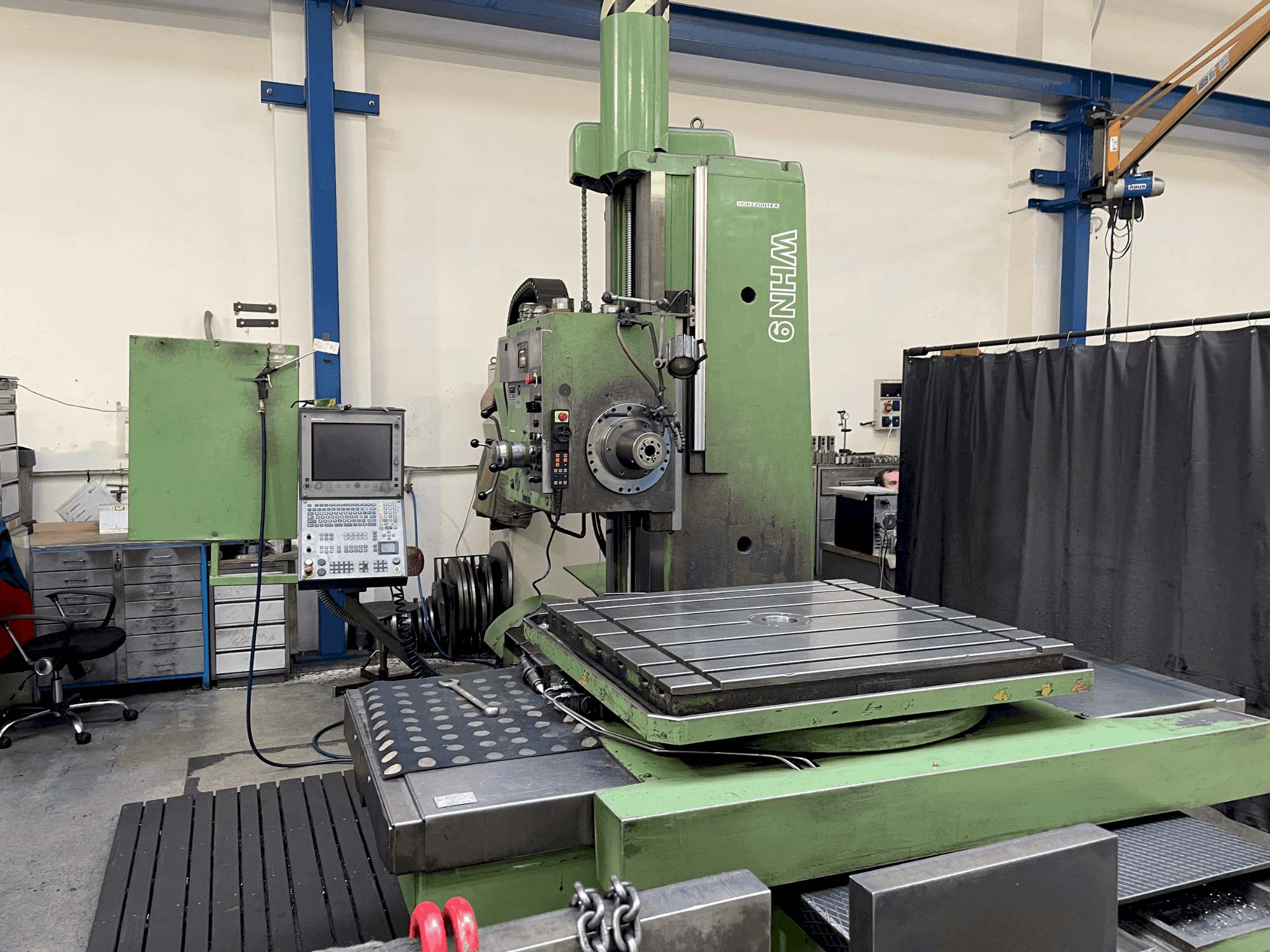 A TOS WHN 9B NC gép elölnézete