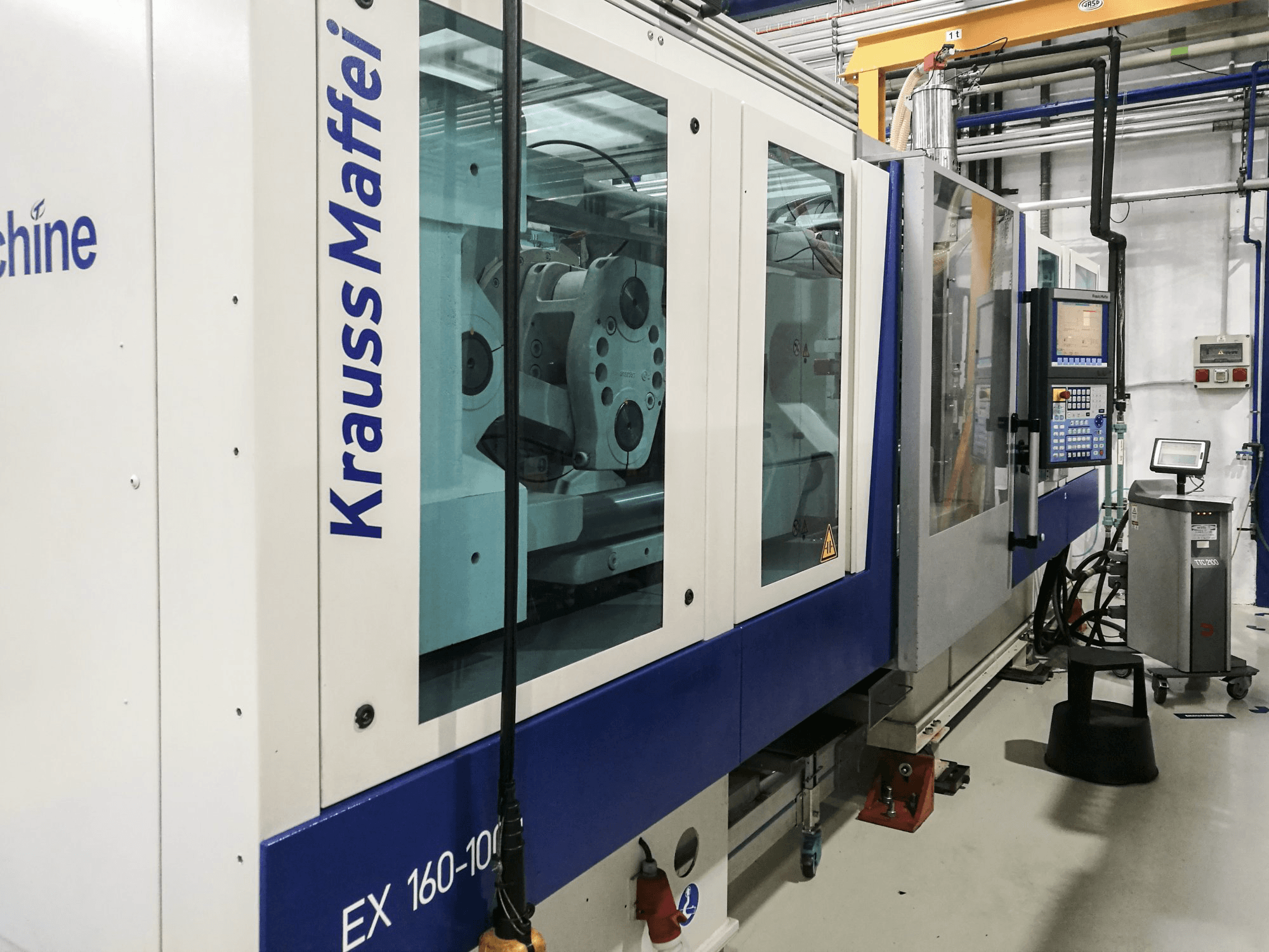 A Krauss Maffei 160-1000 EX gép bal oldali nézete