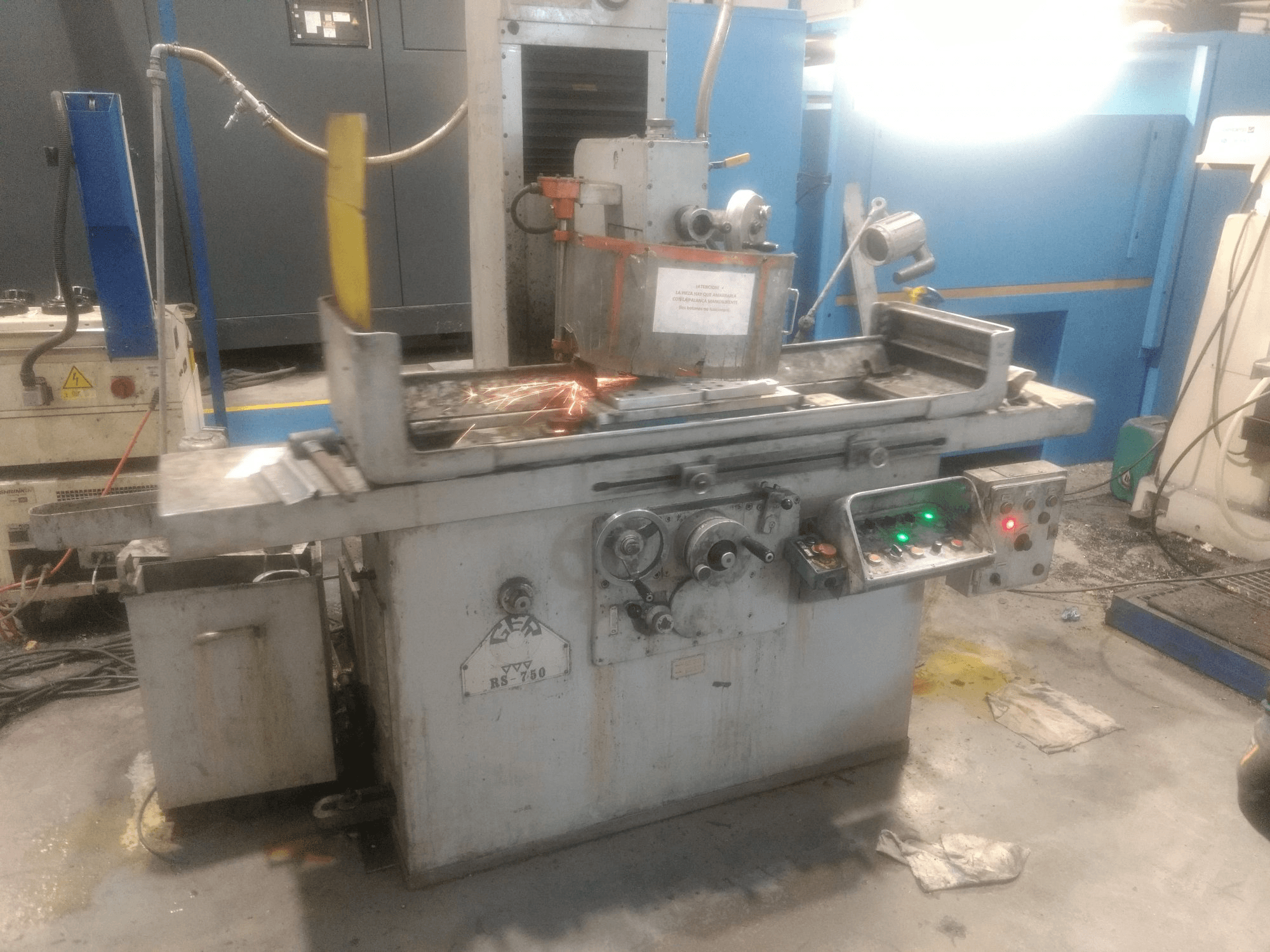 A GER R.S. 750 gép elölnézete