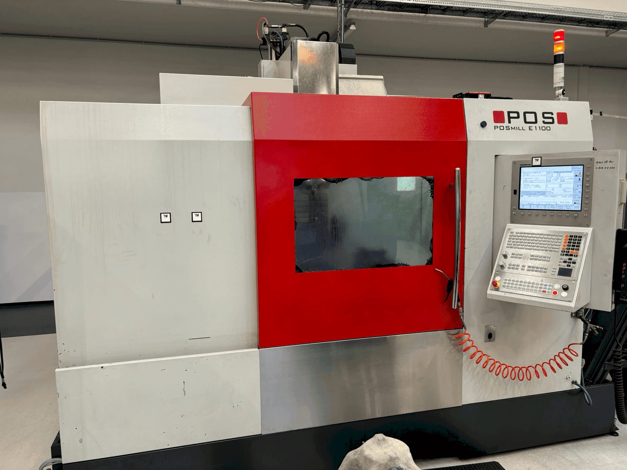 A POSmill E 1100 gép elölnézete