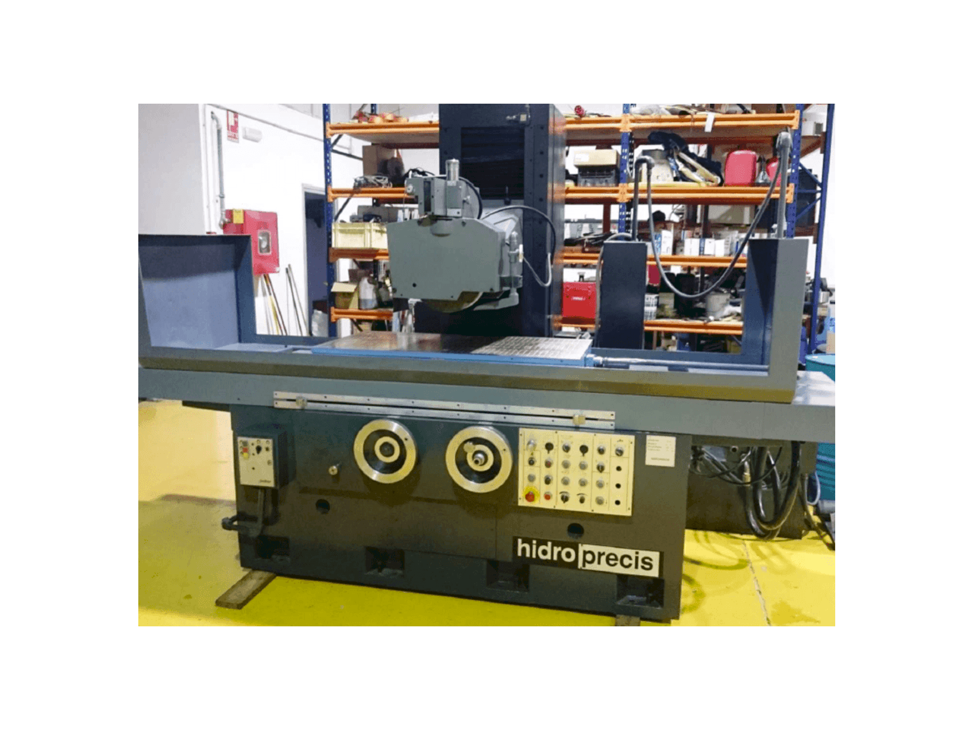 A Hidro-Precis TP70 gép elölnézete