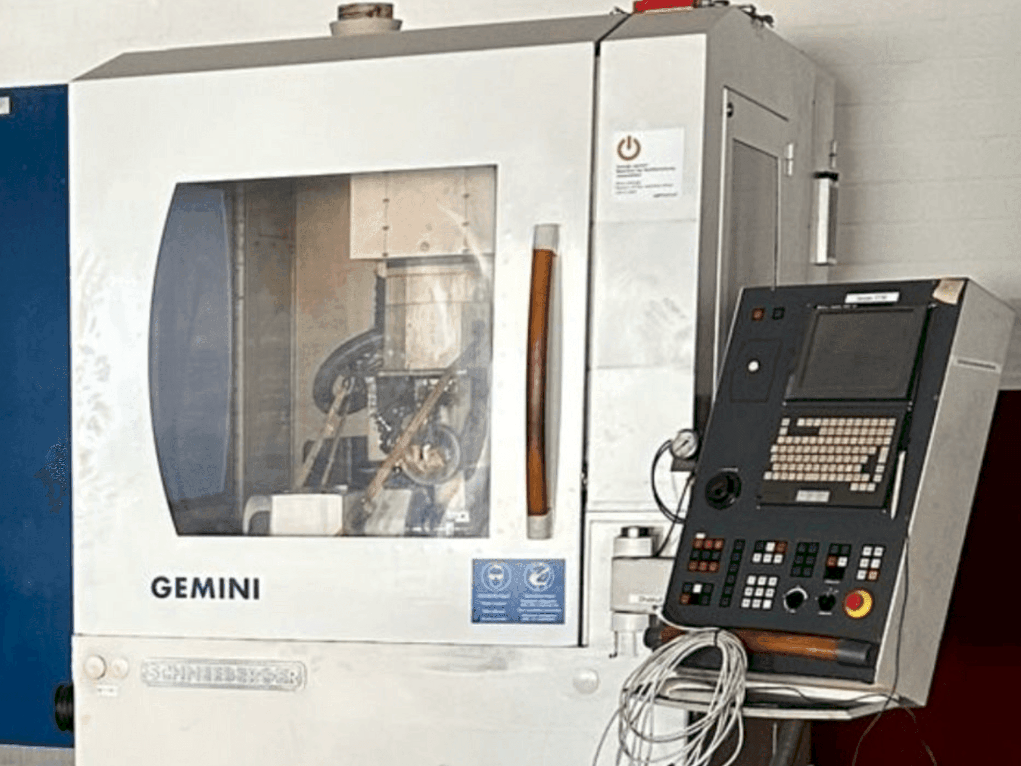 A Schneeberger MRG Gemini gép elölnézete