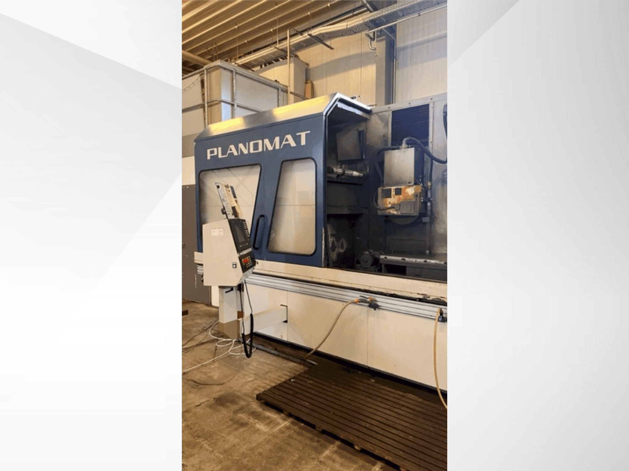 A BLOHM Planomat 616 gép elölnézete