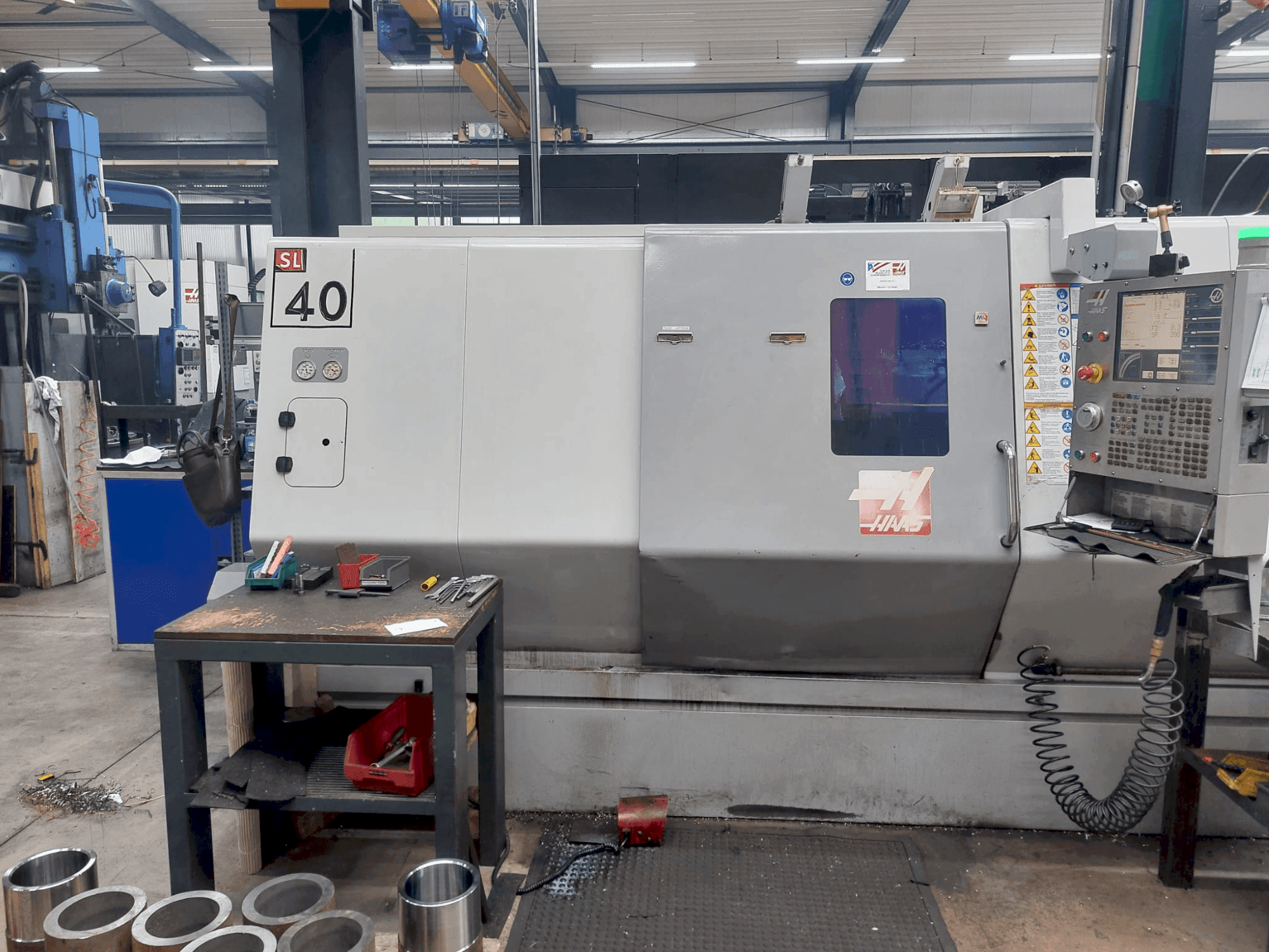 A HAAS SL-40 gép elölnézete