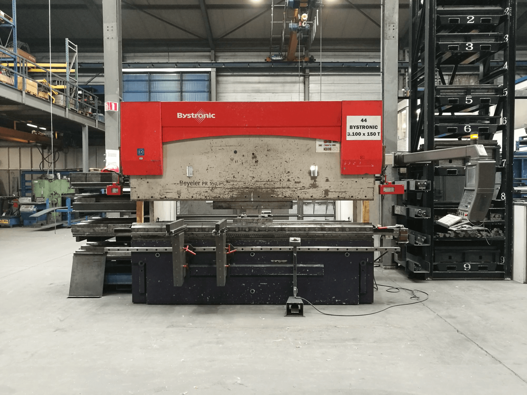 A Bystronic PR 1500 X 3100 gép elölnézete