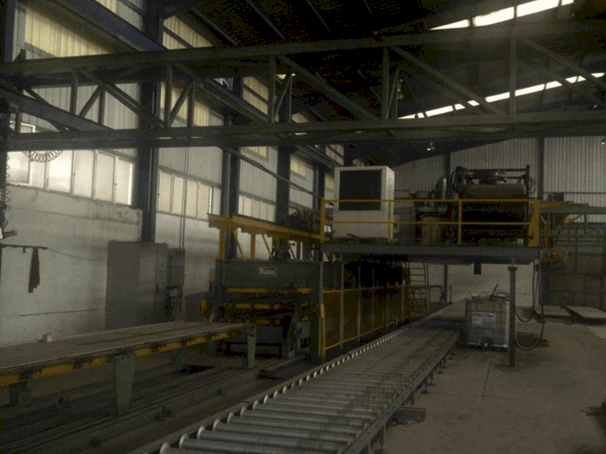 A MANNI Sandwich Panel Production Line gép elölnézete