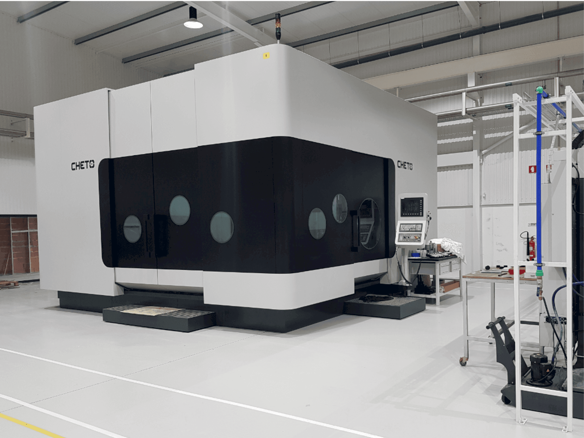 A CHETO IXN2000 (2019) gép elölnézete