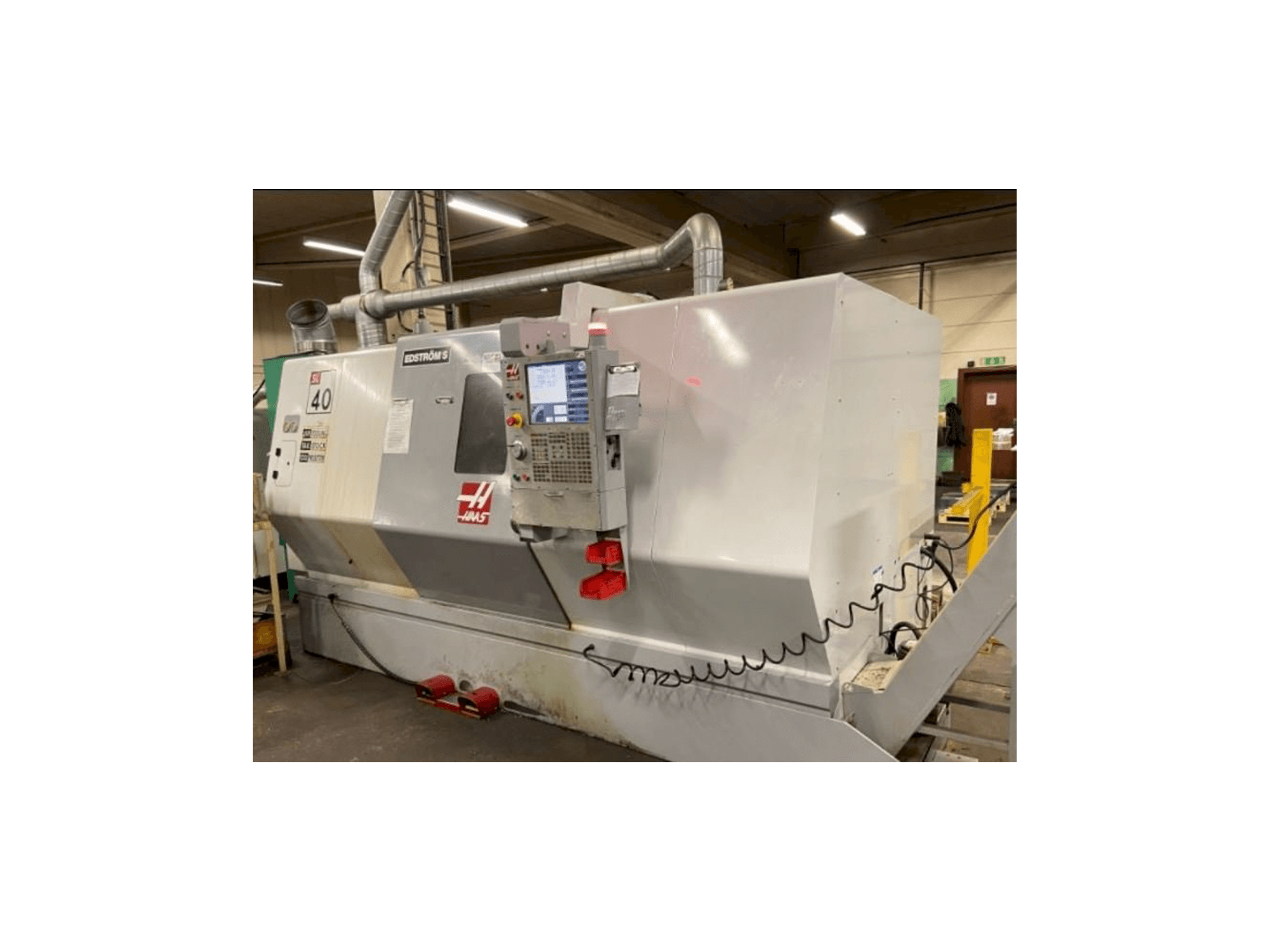 A HAAS SL-40 gép elölnézete