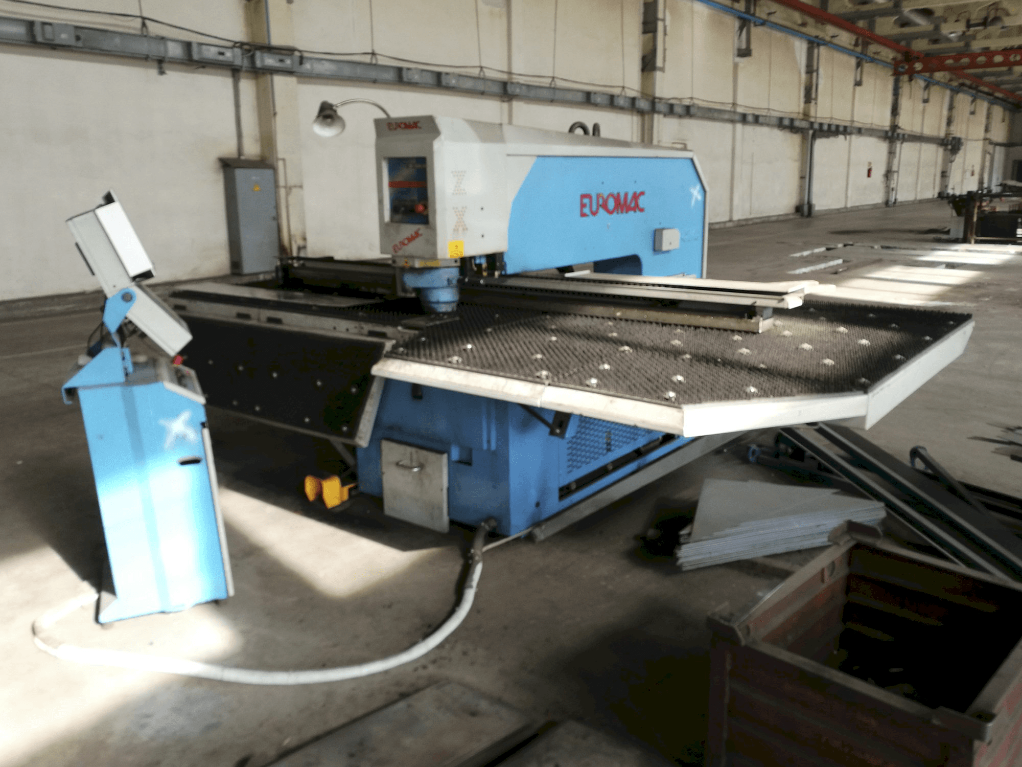 A Euromac ZX 1250/30 gép jobb nézete