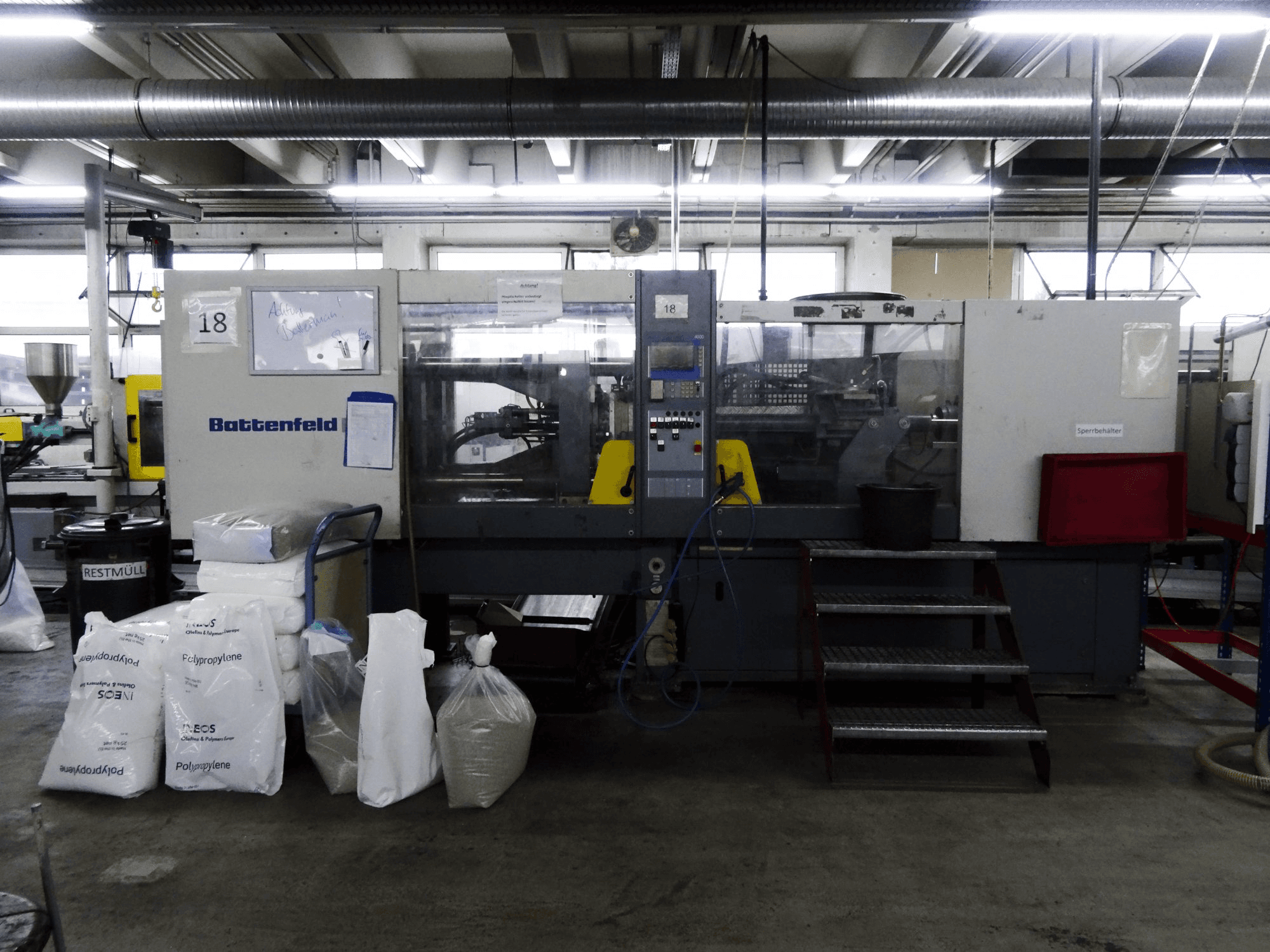 Front view of Battenfeld BA 1500/630 BK machine