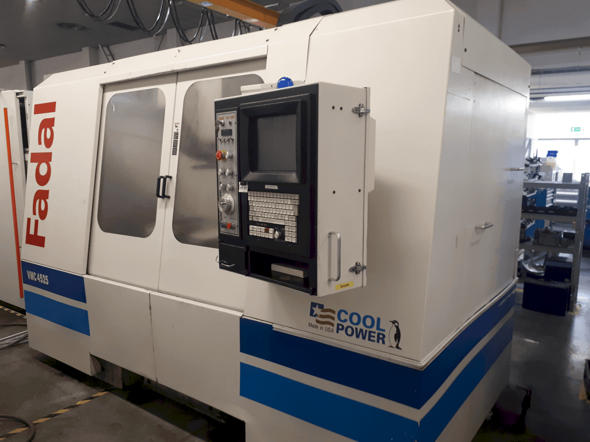 A FADAL VMC4525 gép elölnézete