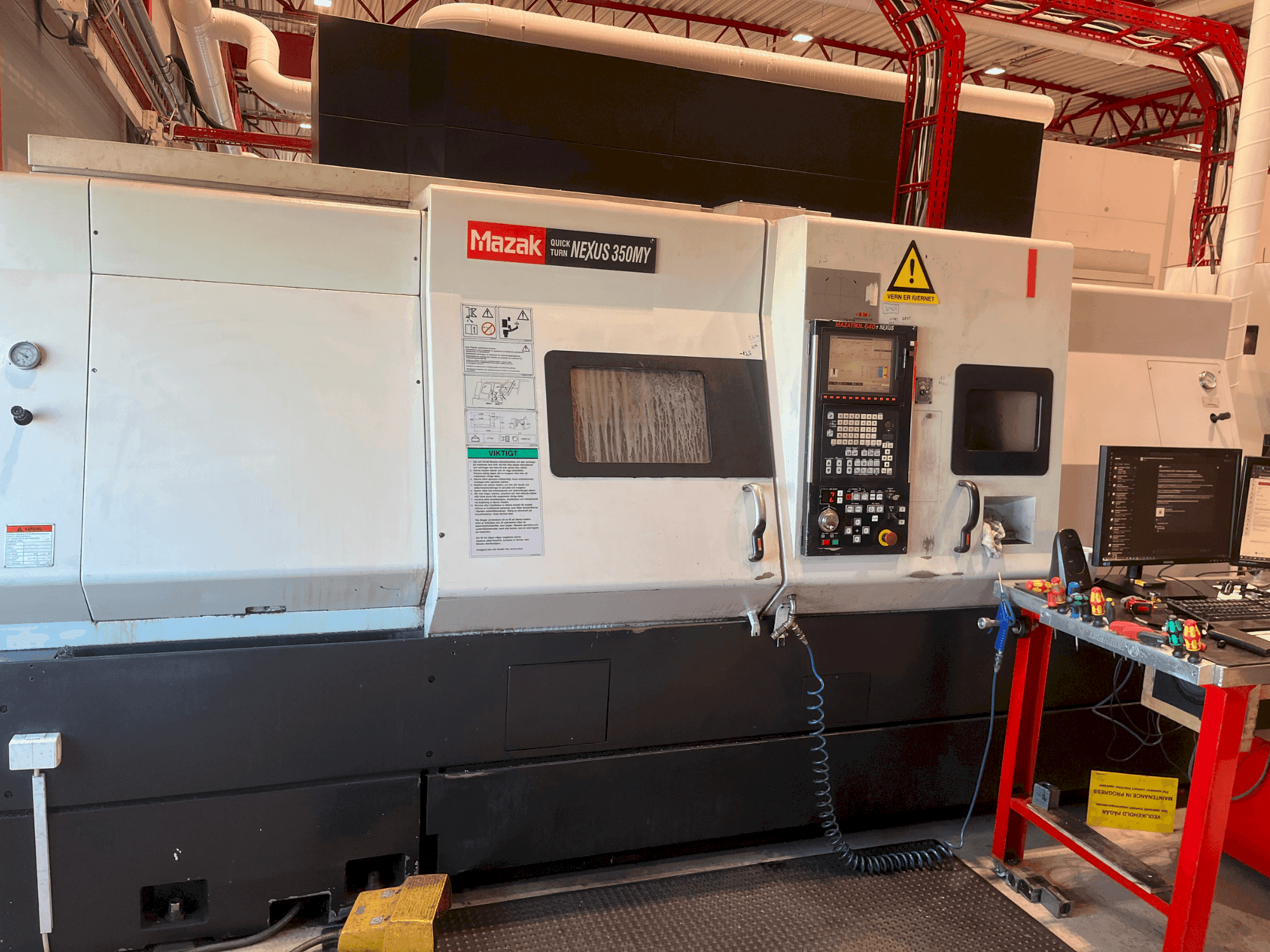 A Mazak QT Nexus 350 MY gép elölnézete