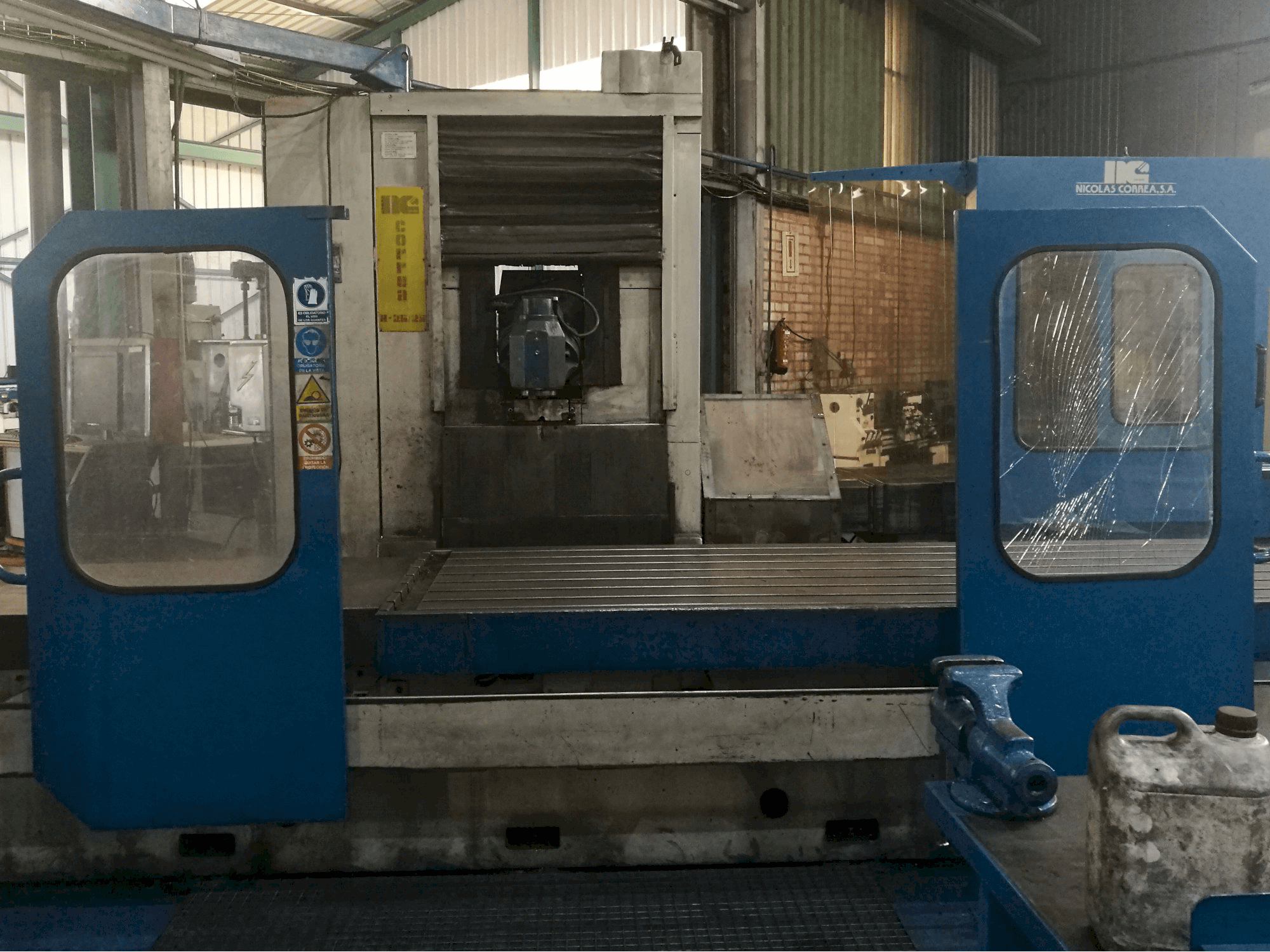 A Correa A25-25 gép elölnézete