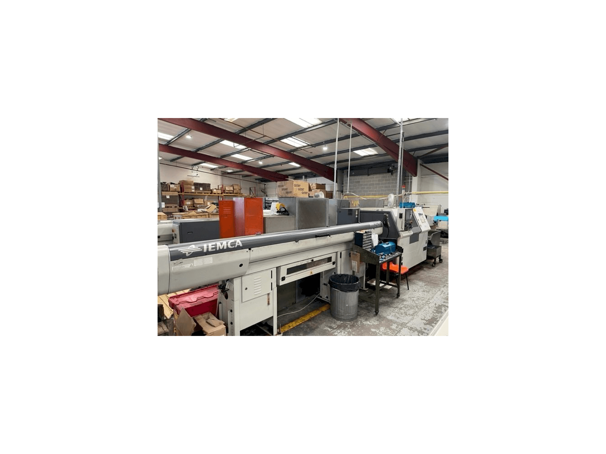 A Miyano BNA-42MSY2 gép elölnézete