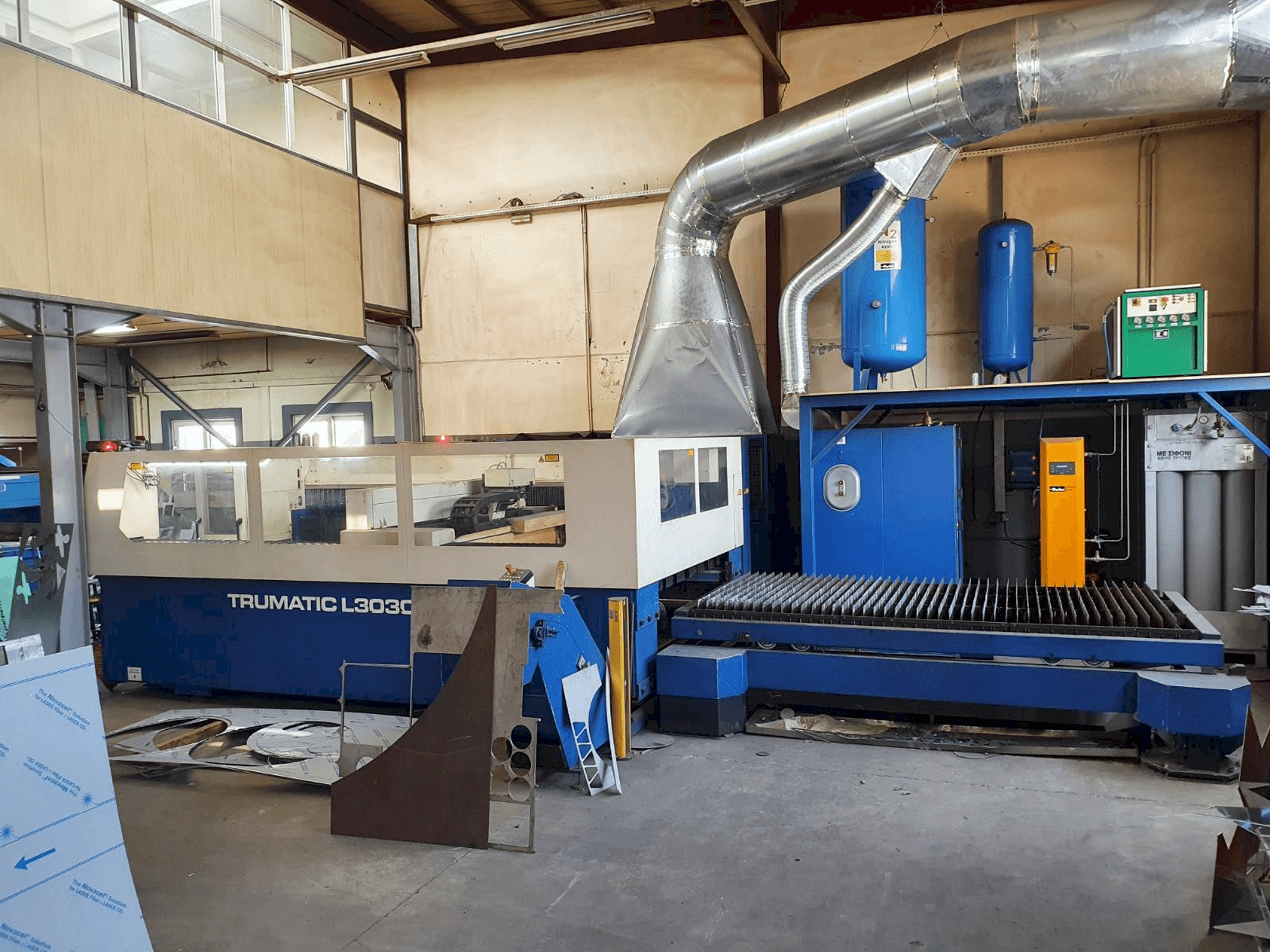 A Trumpf Trumatic L3030 gép elölnézete