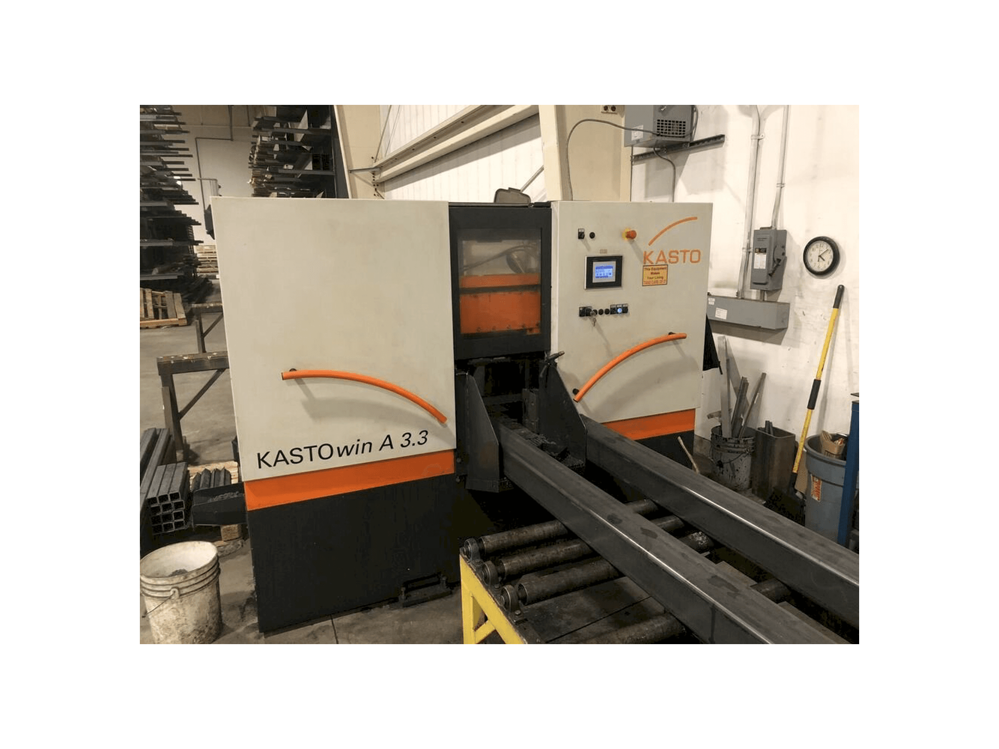 A KASTO win A 3.3 gép elölnézete