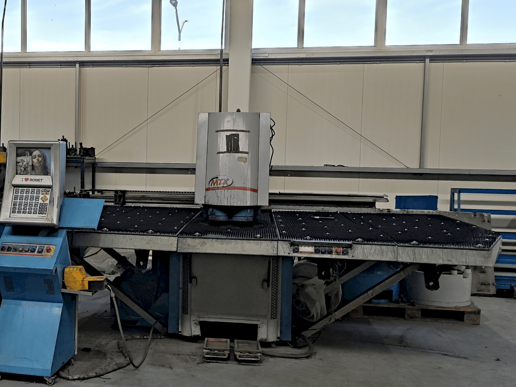 A Euromac MTX INDEX gép elölnézete