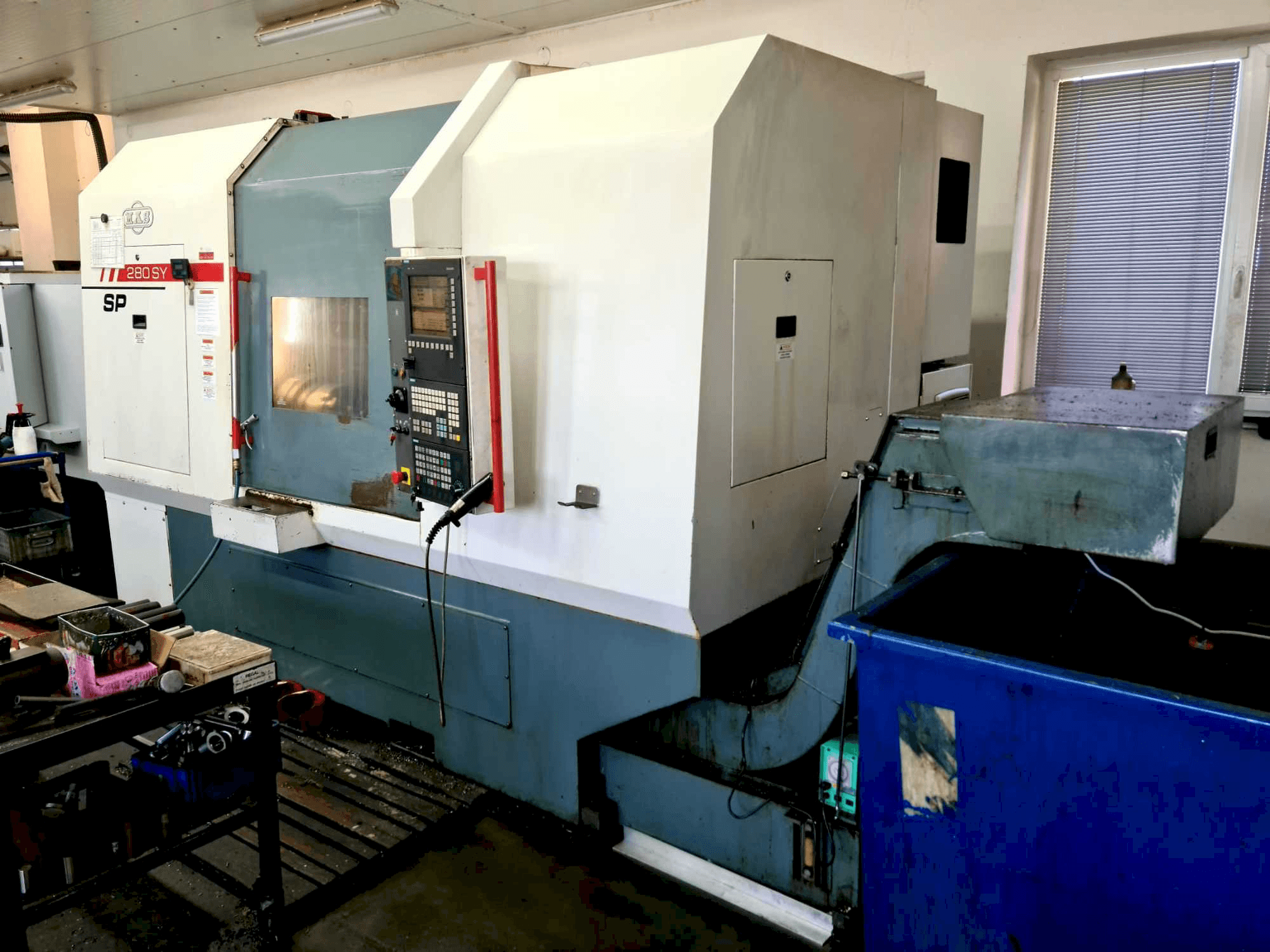 A KOVOSVIT MAS SP 280 SY gép elölnézete