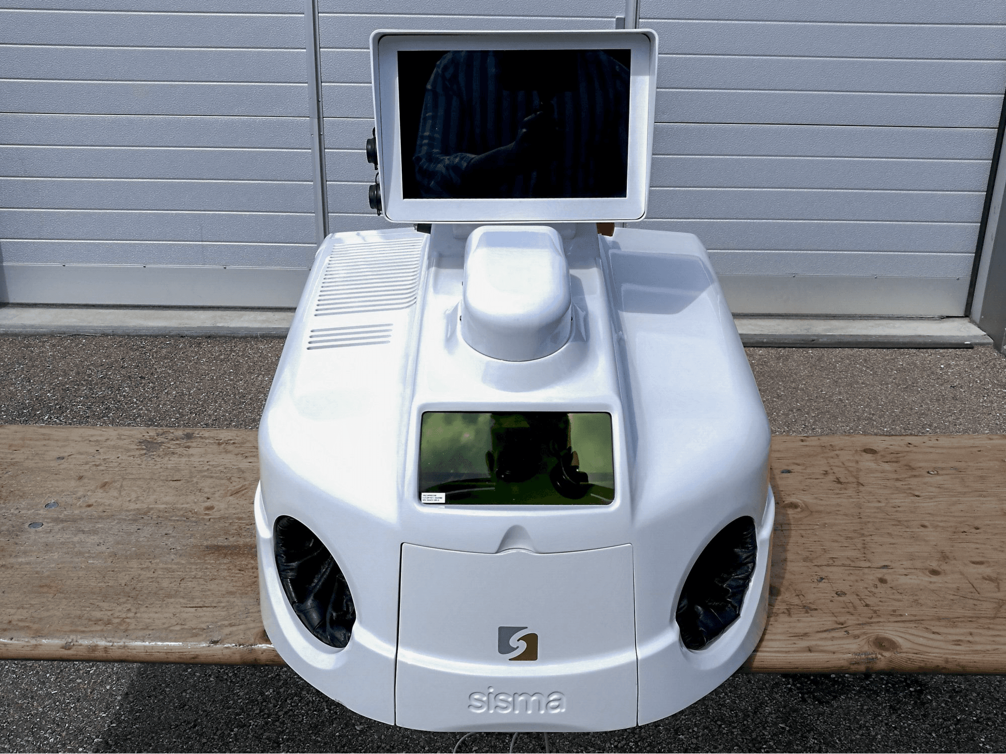 A Sisma LM-DV 100 gép elölnézete