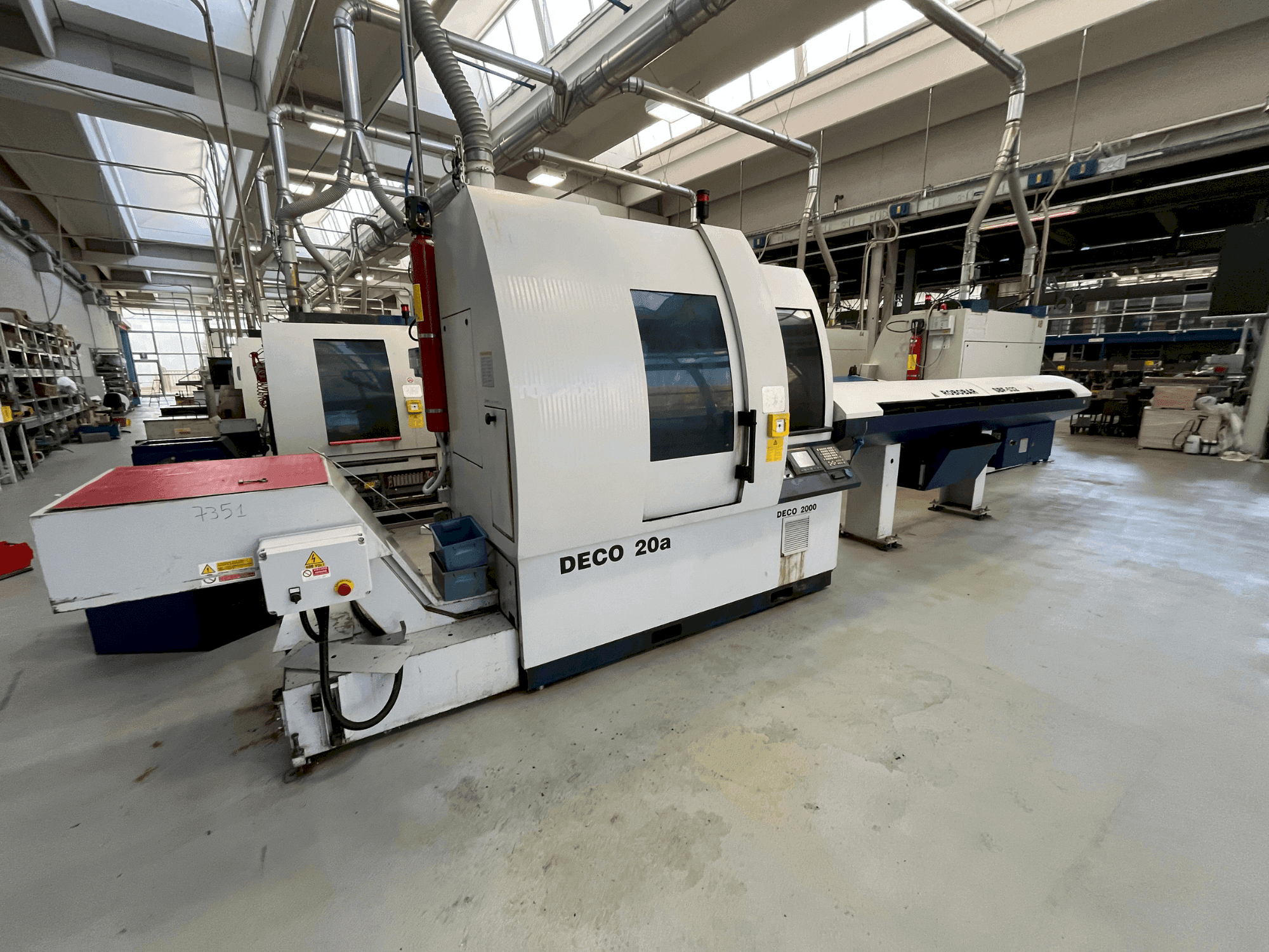 A TORNOS DECO 20A gép elölnézete