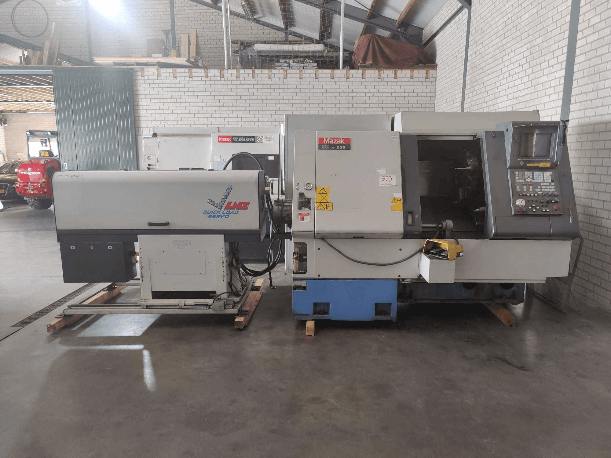 A Mazak Super Quick Turn 250 gép elölnézete