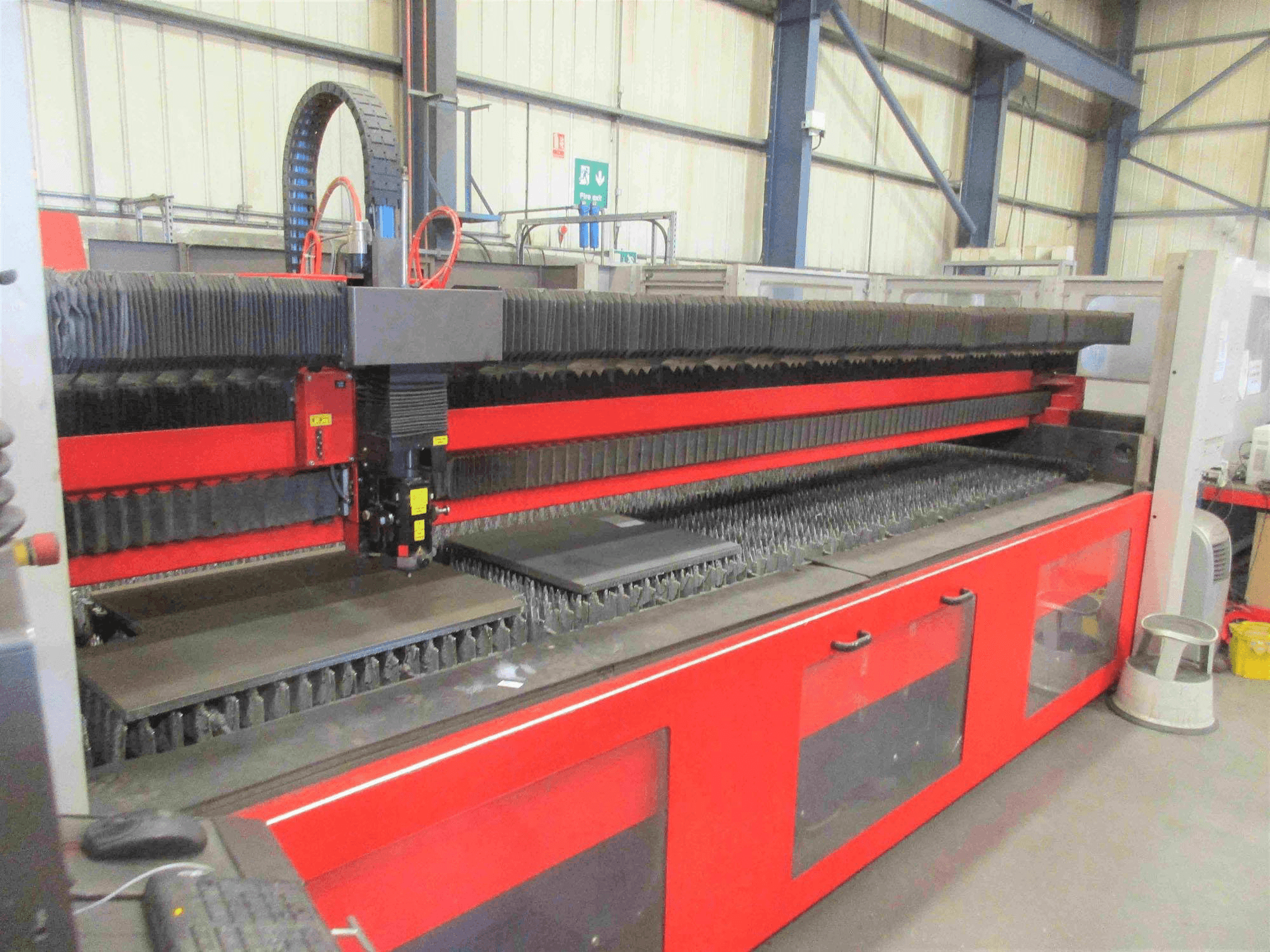 A Bystronic Bystar L 4025-65 gép elölnézete
