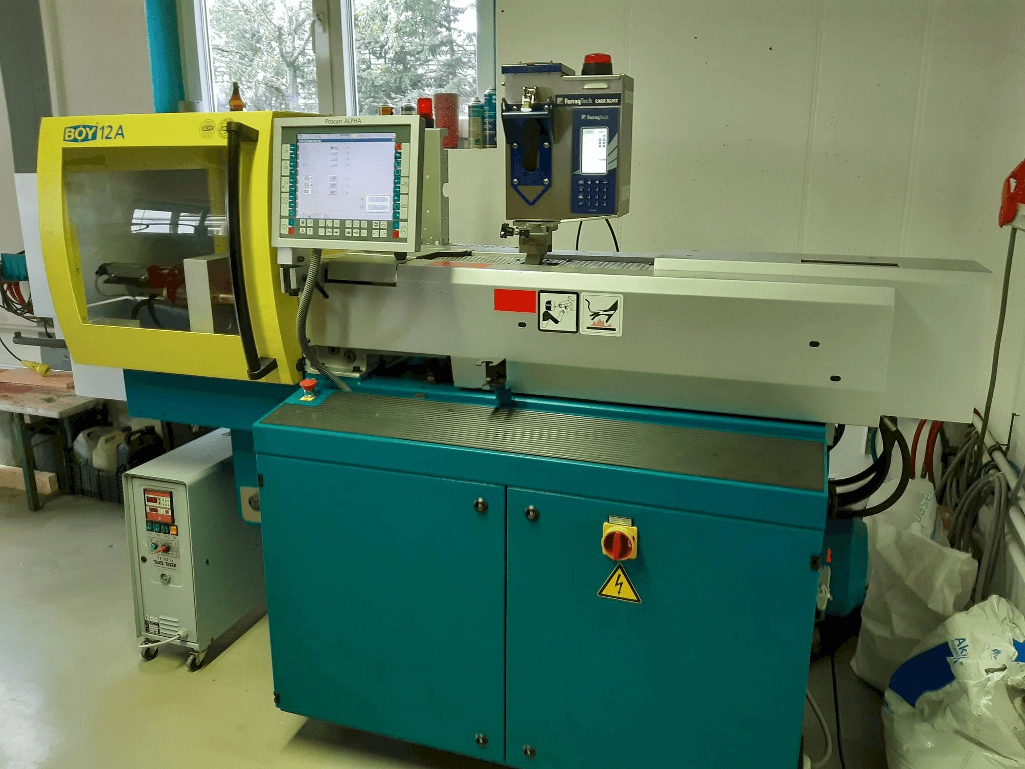 A BOY 12A gép elölnézete