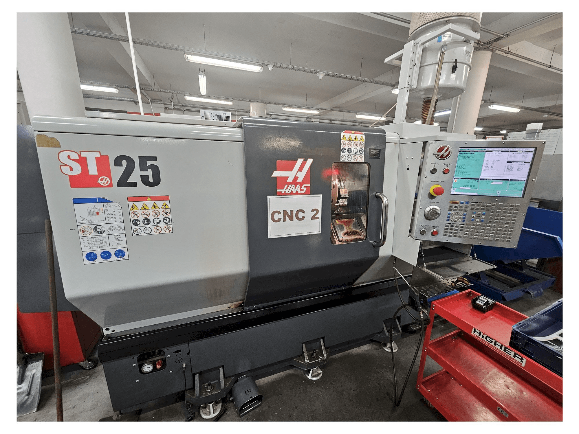 A HAAS ST-25 gép elölnézete