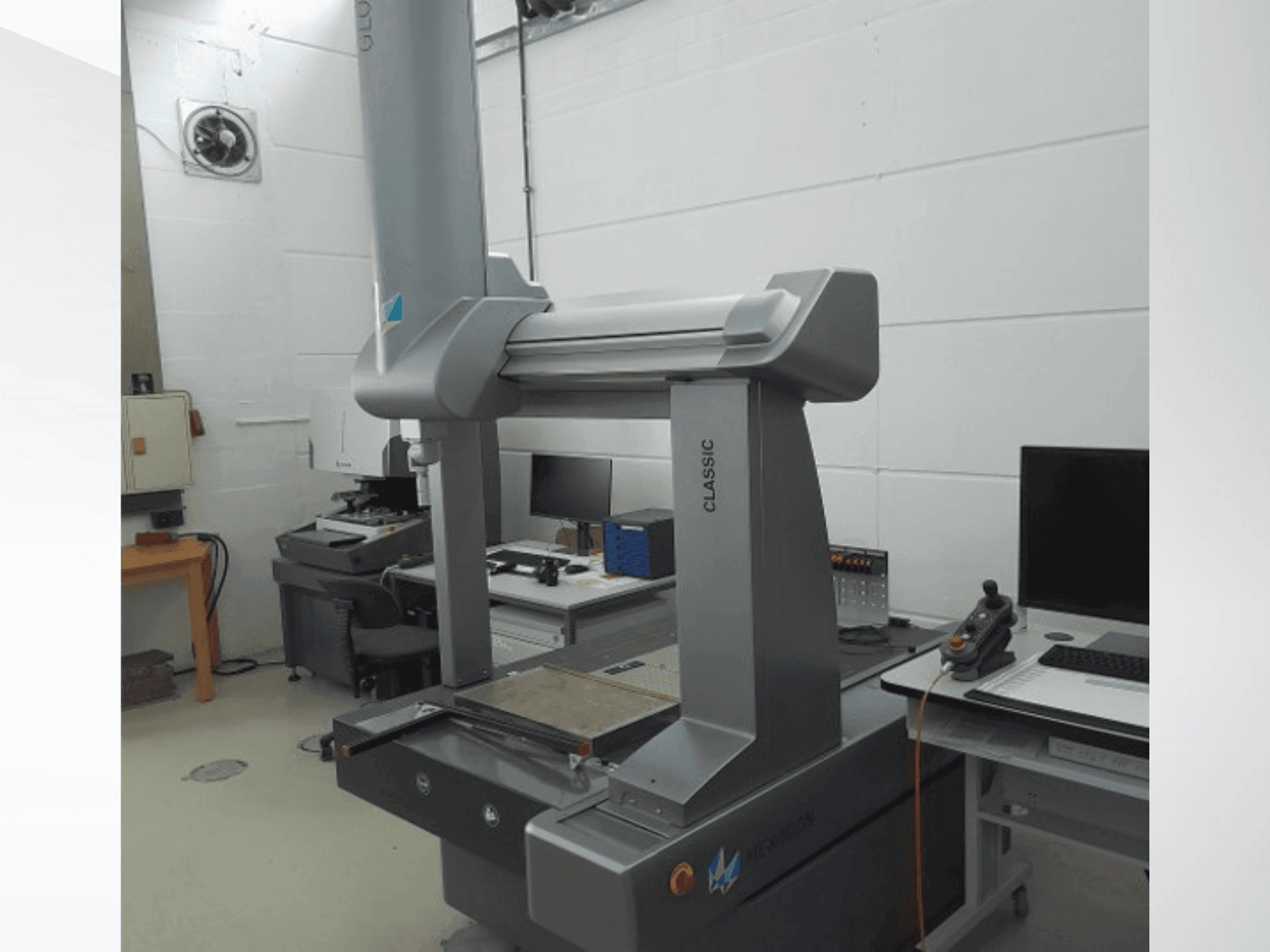 A Hexagon GLOBAL CLASSIC gép elölnézete