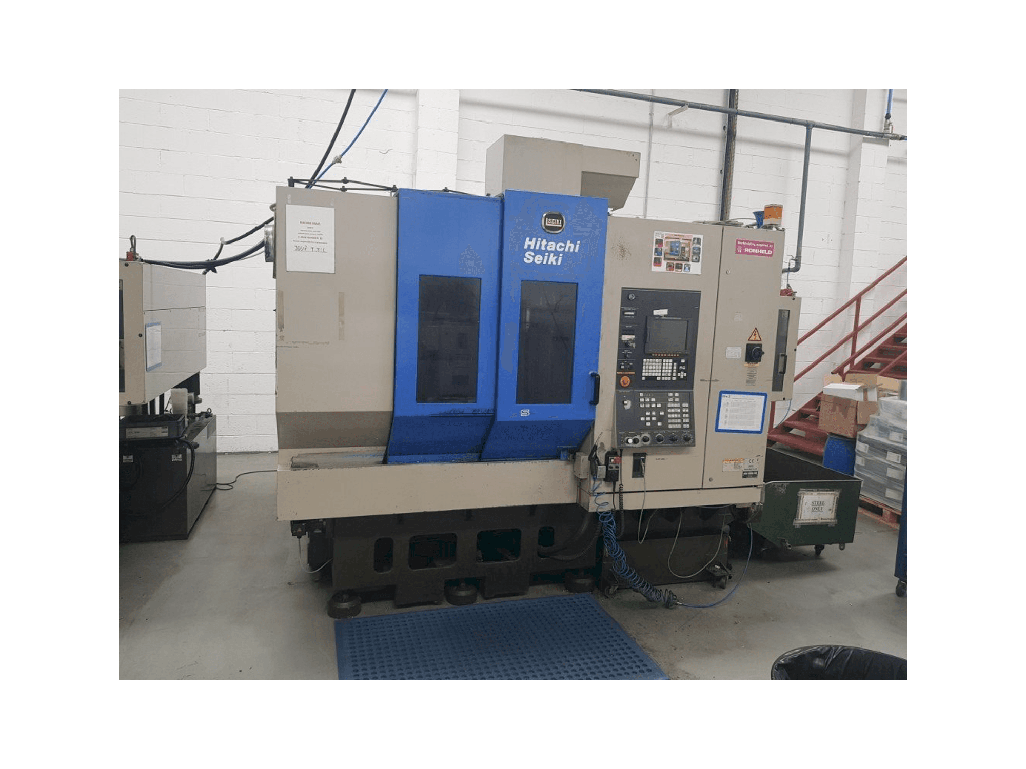 A HITACHI SEIKI VS50 gép elölnézete