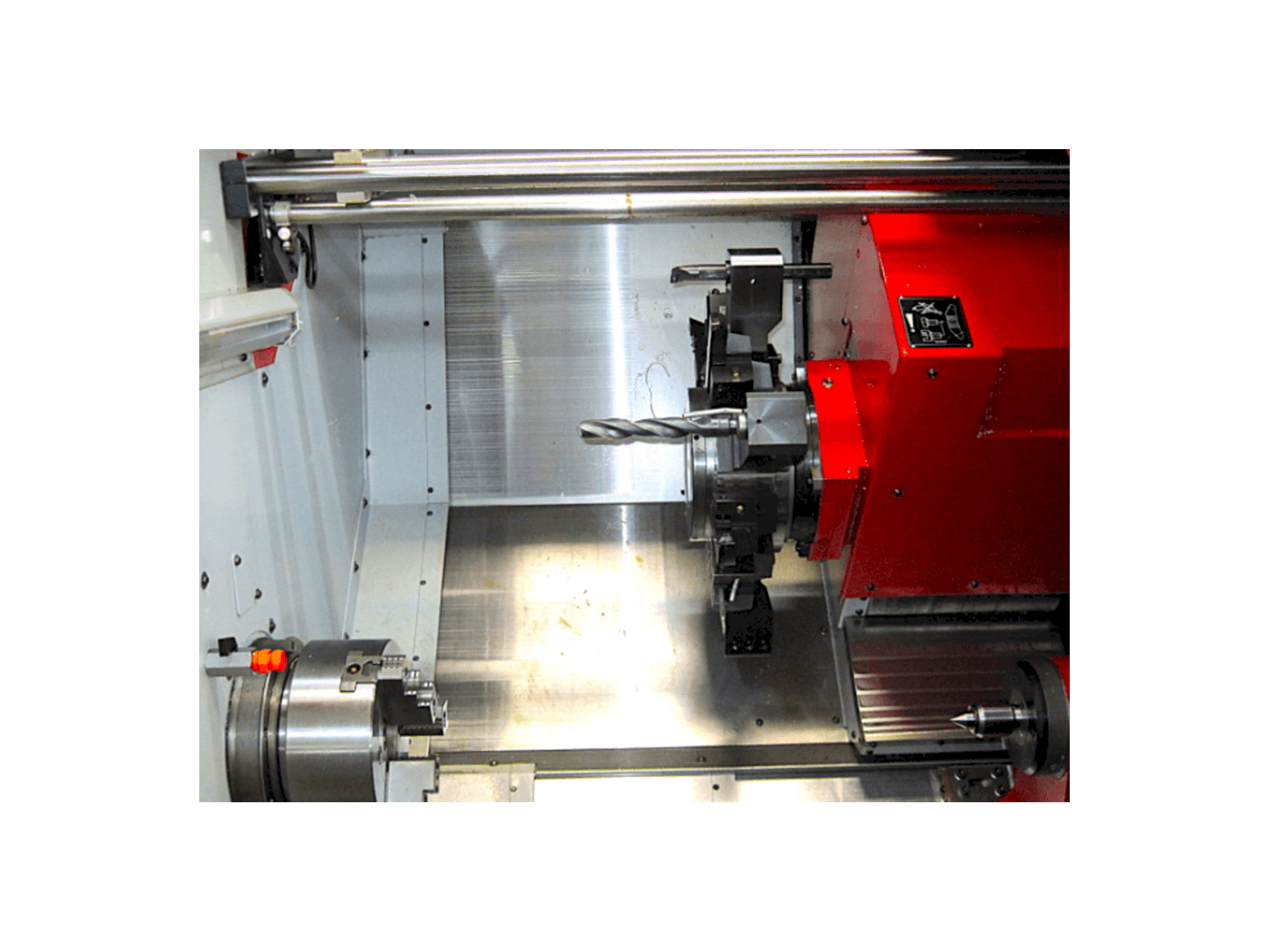 A EMCO turn 365 tcmy gép elölnézete