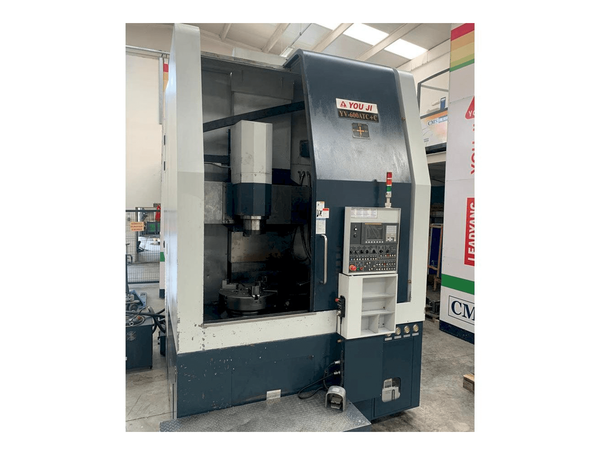 A YOU JI Yv 600ATC+C gép elölnézete