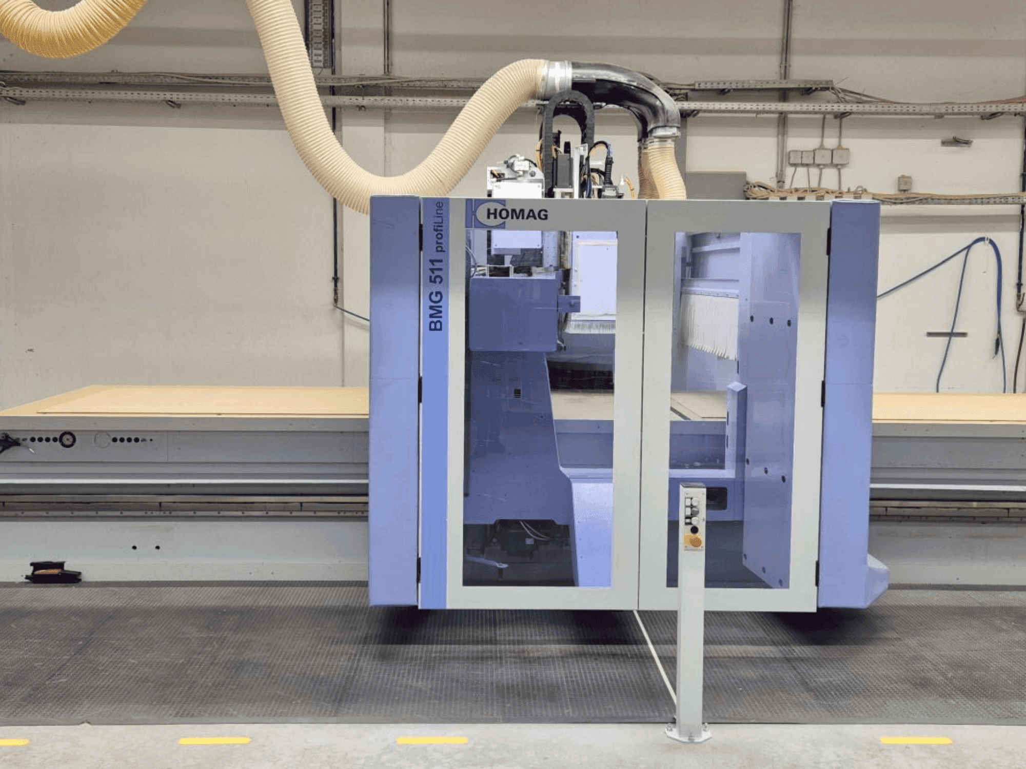 A HOMAG PROFI BMG 511/60/12/R (2015) gép elölnézete