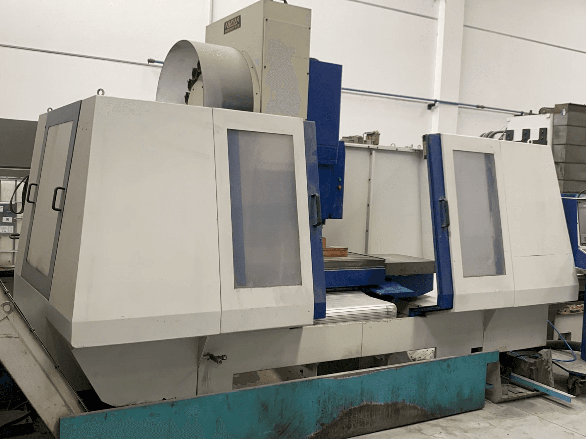 A ANAYAK Anakmatik-9 gép elölnézete