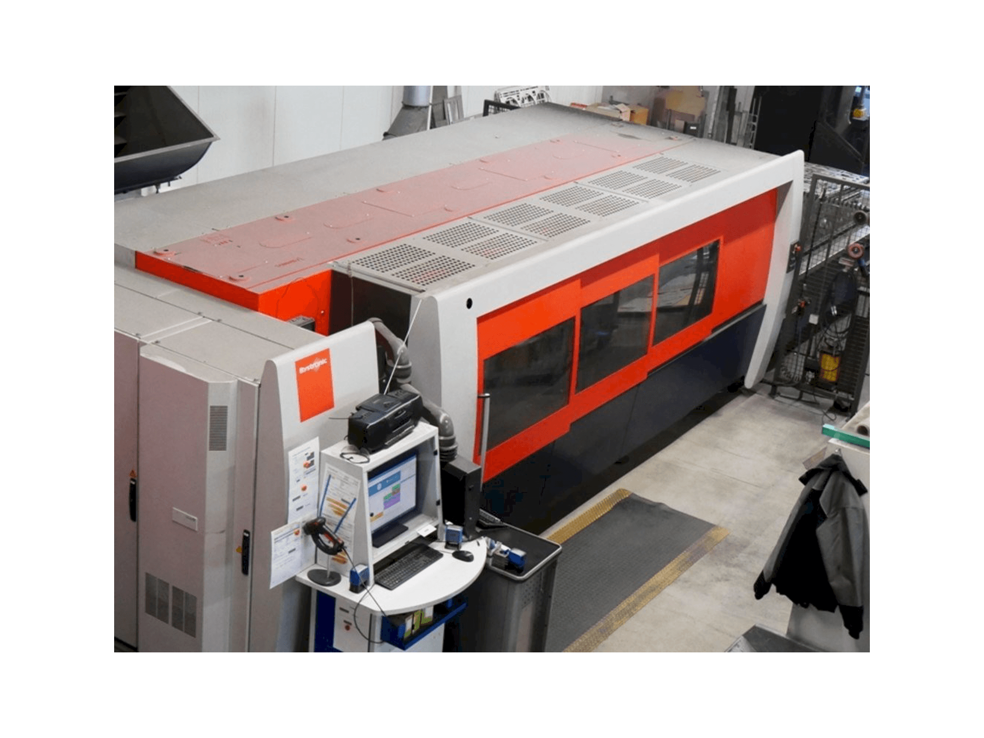 A Bystronic BySpeed Pro gép oldalnézete