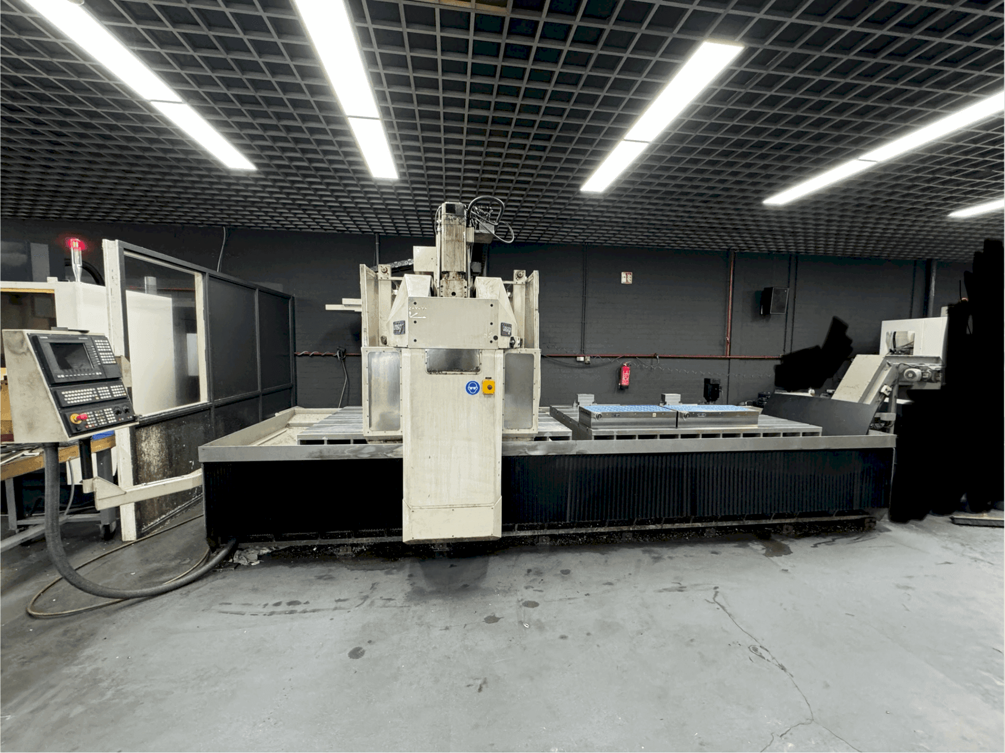 A Unisign Uniport 4 gép elölnézete